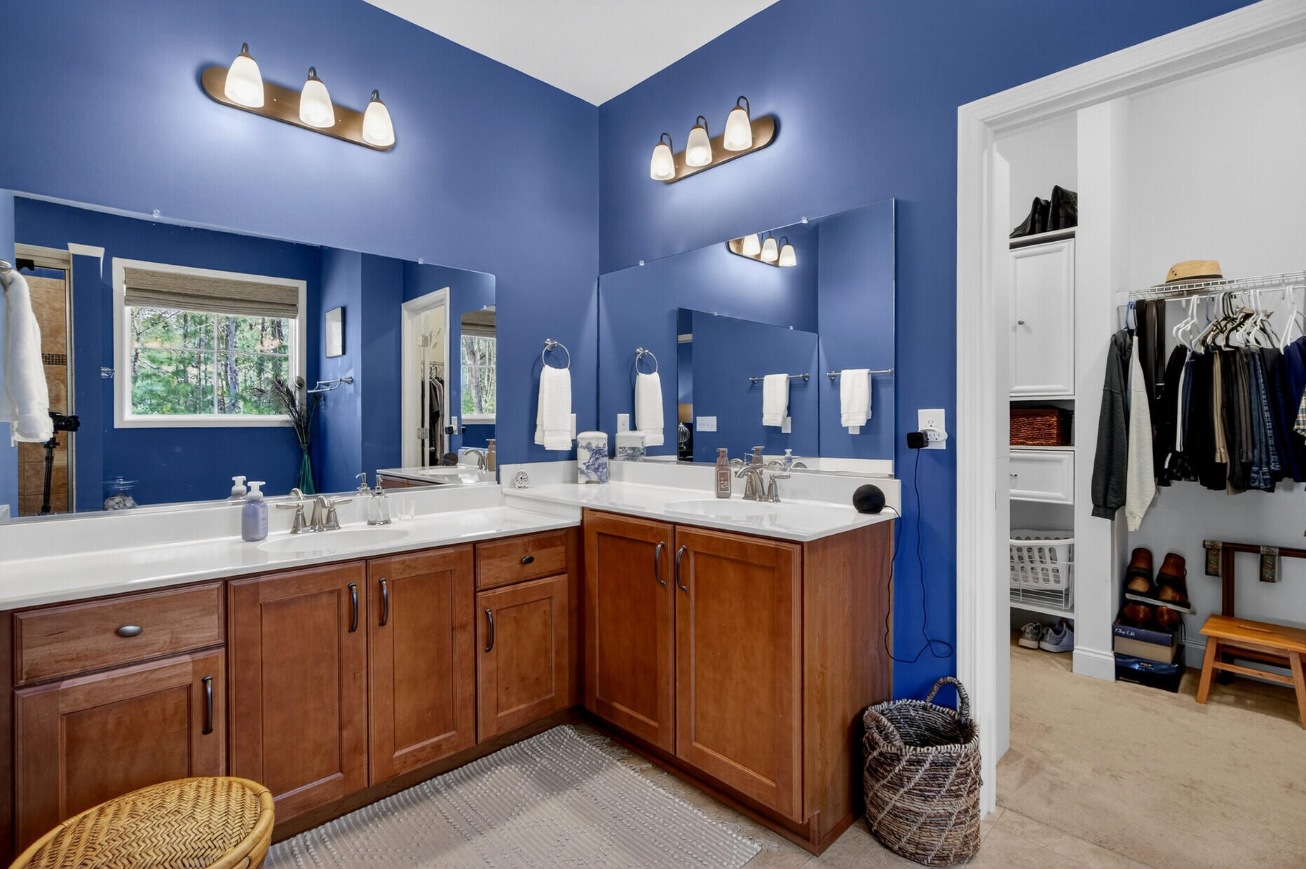 1230 River Walk Court