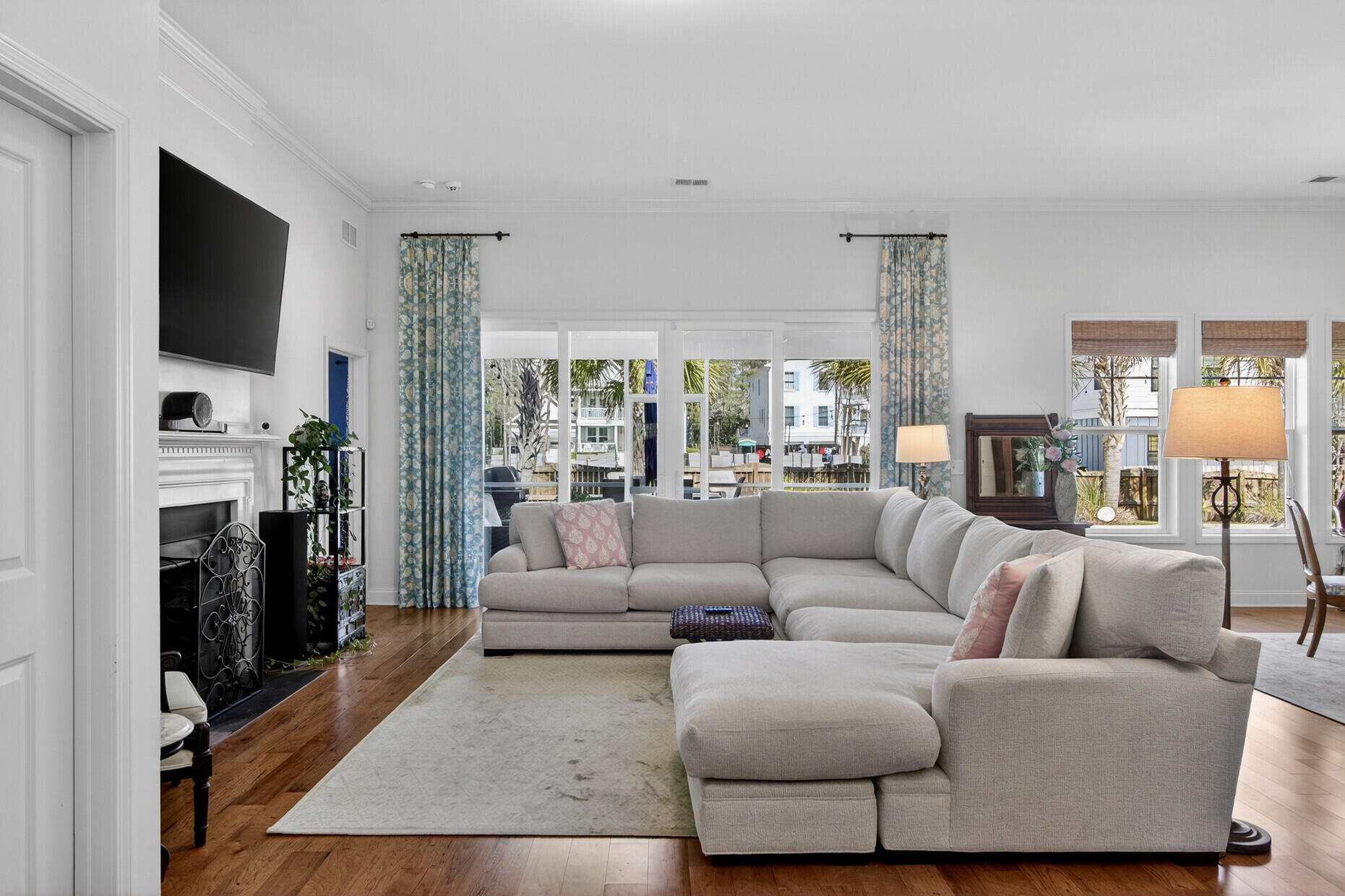 1230 River Walk Court