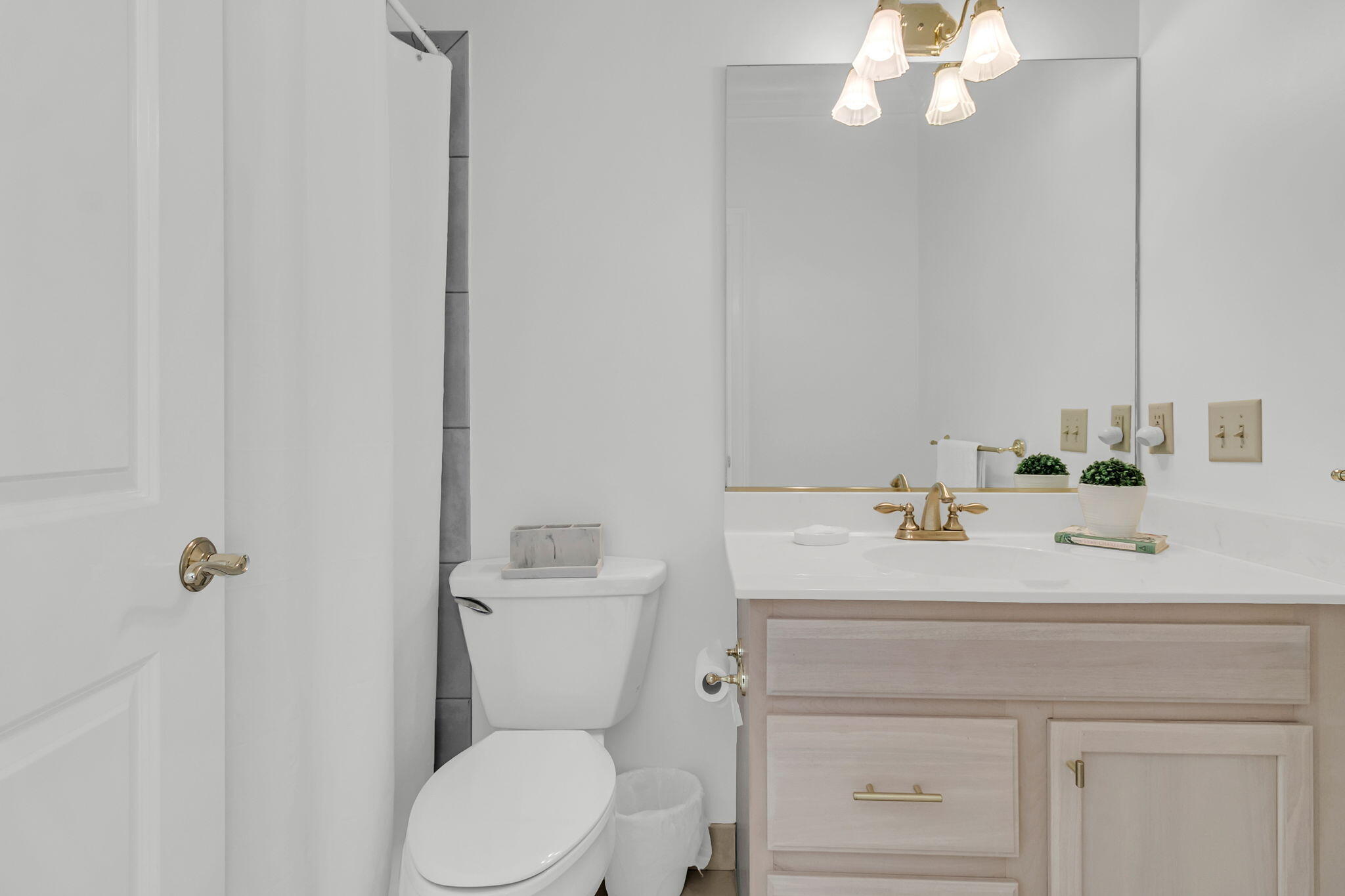 3516 Henrietta Hartford Road