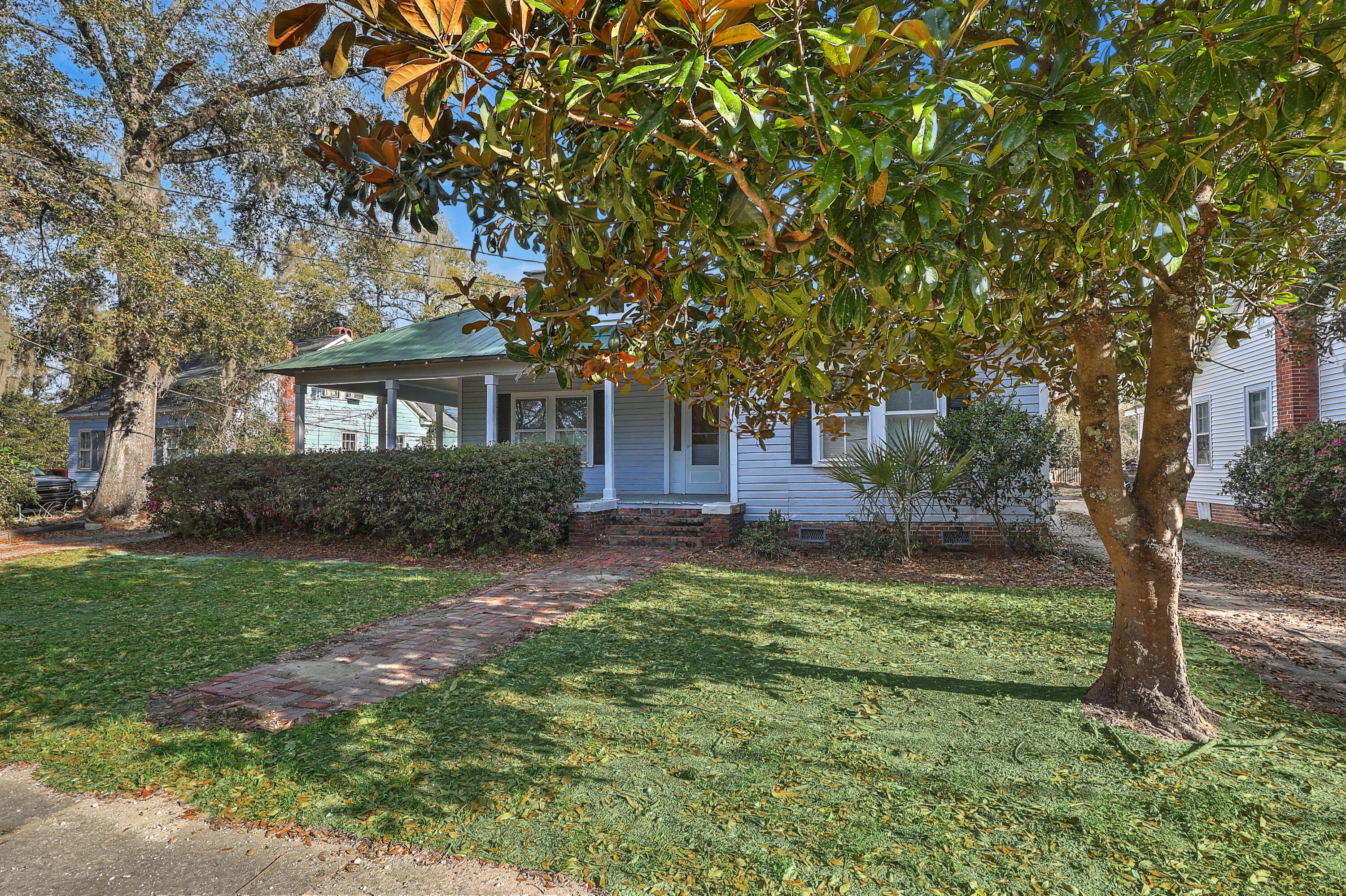 427 Carn Street