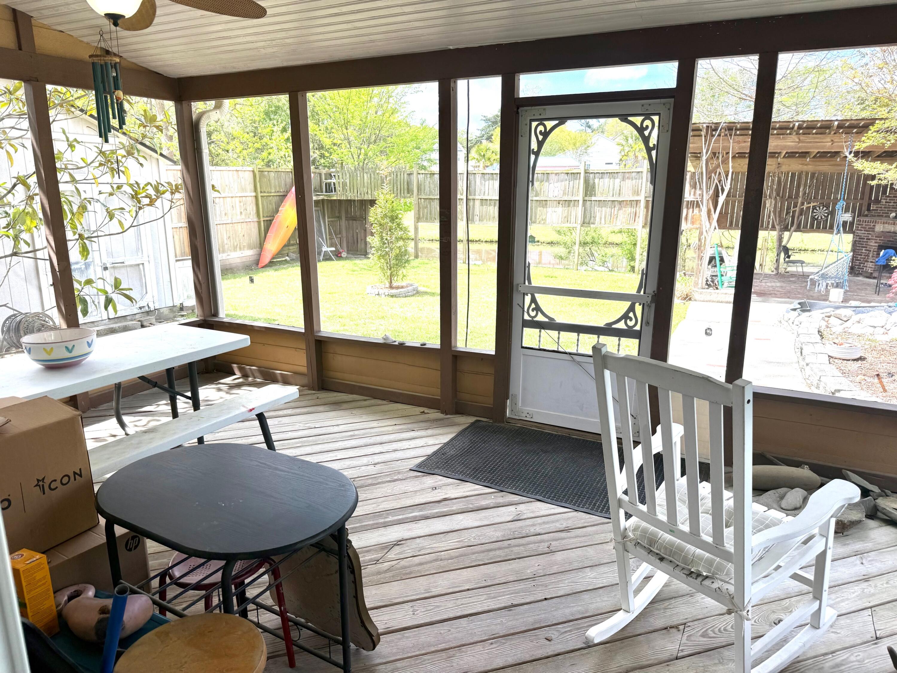 838 N Aylesbury Road