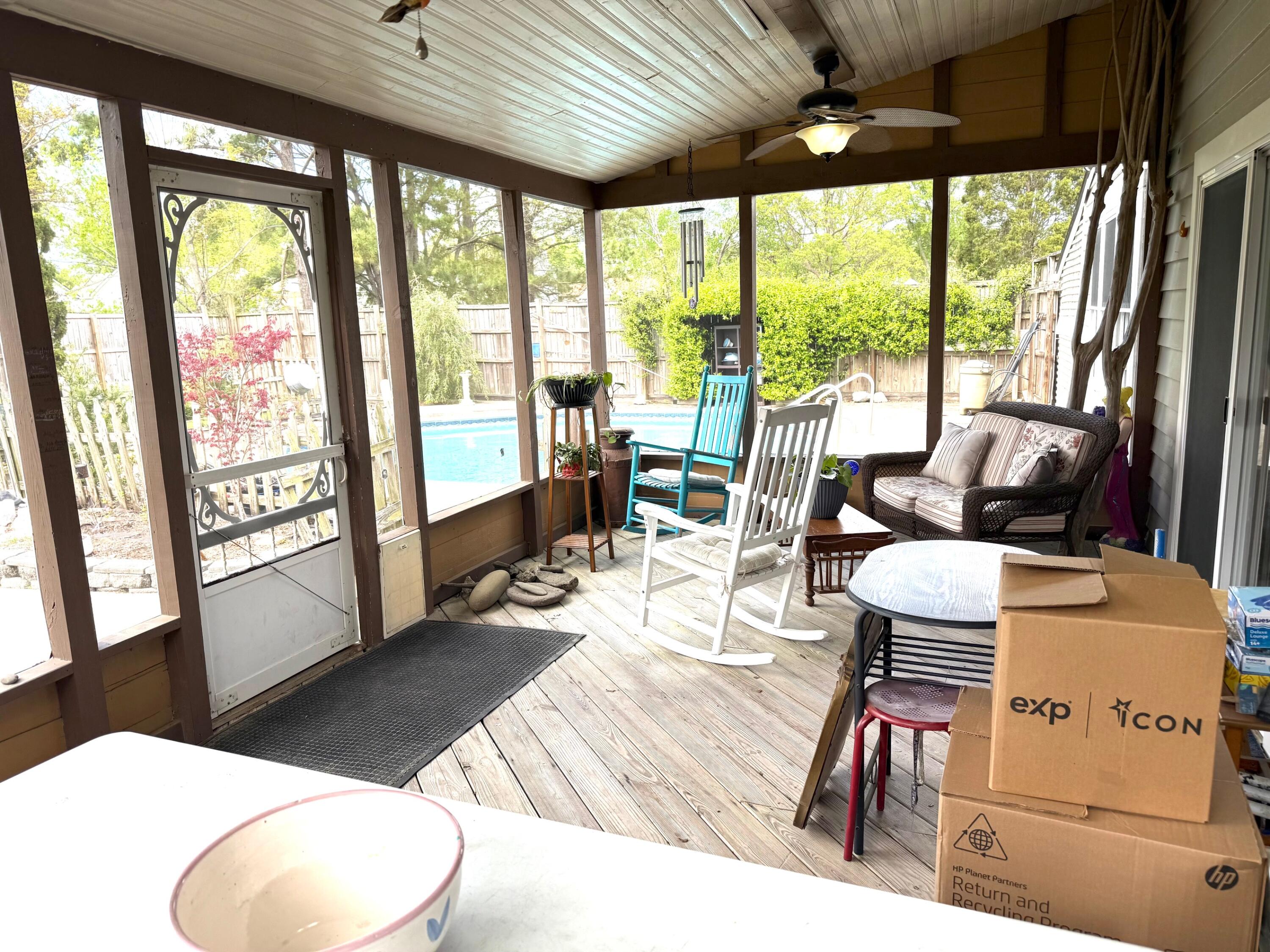 838 N Aylesbury Road