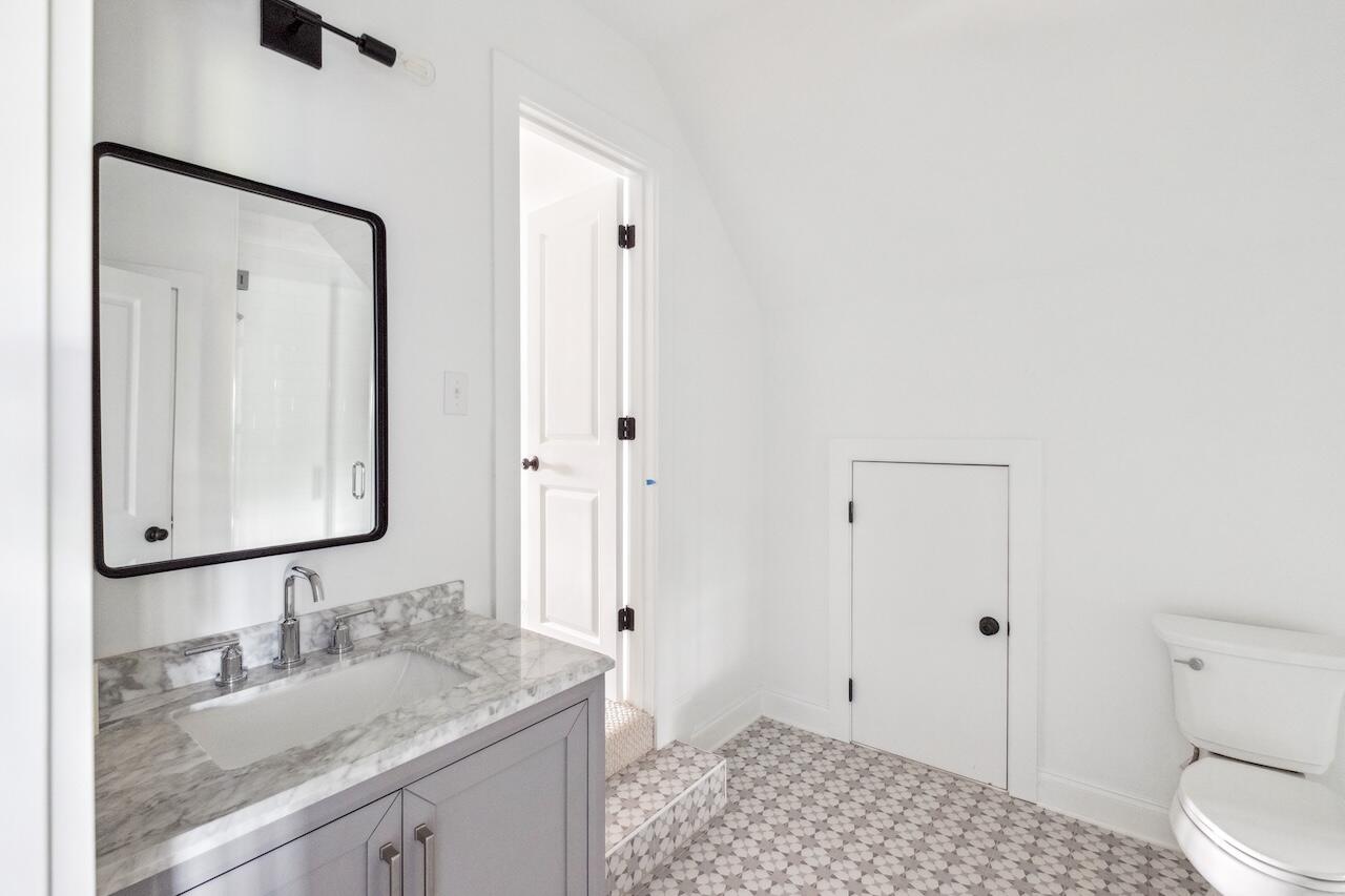 2431 Settlers Street