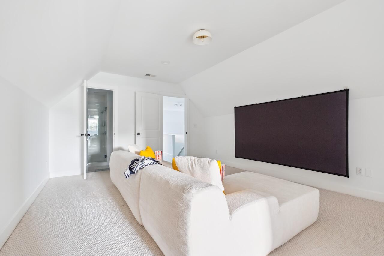 2431 Settlers Street