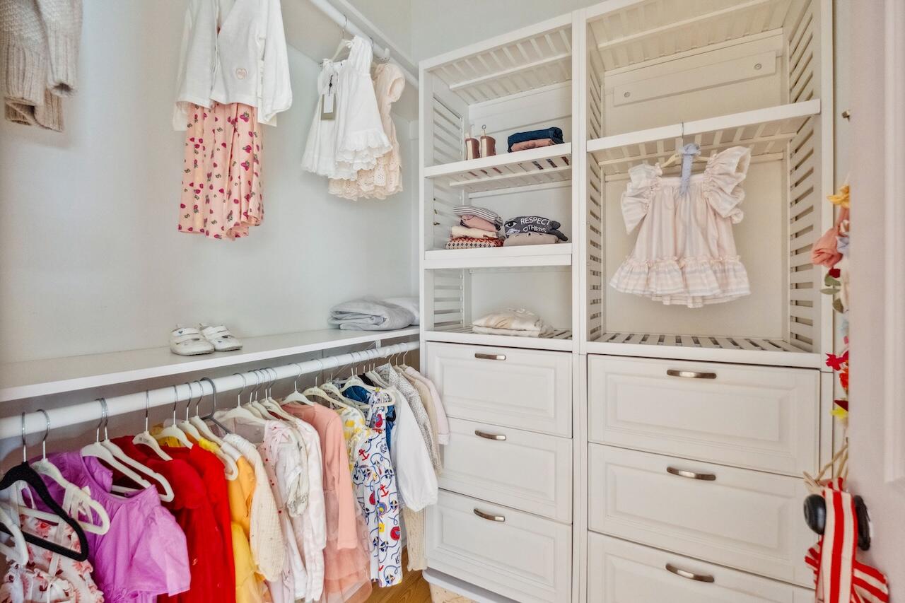 2431 Settlers Street