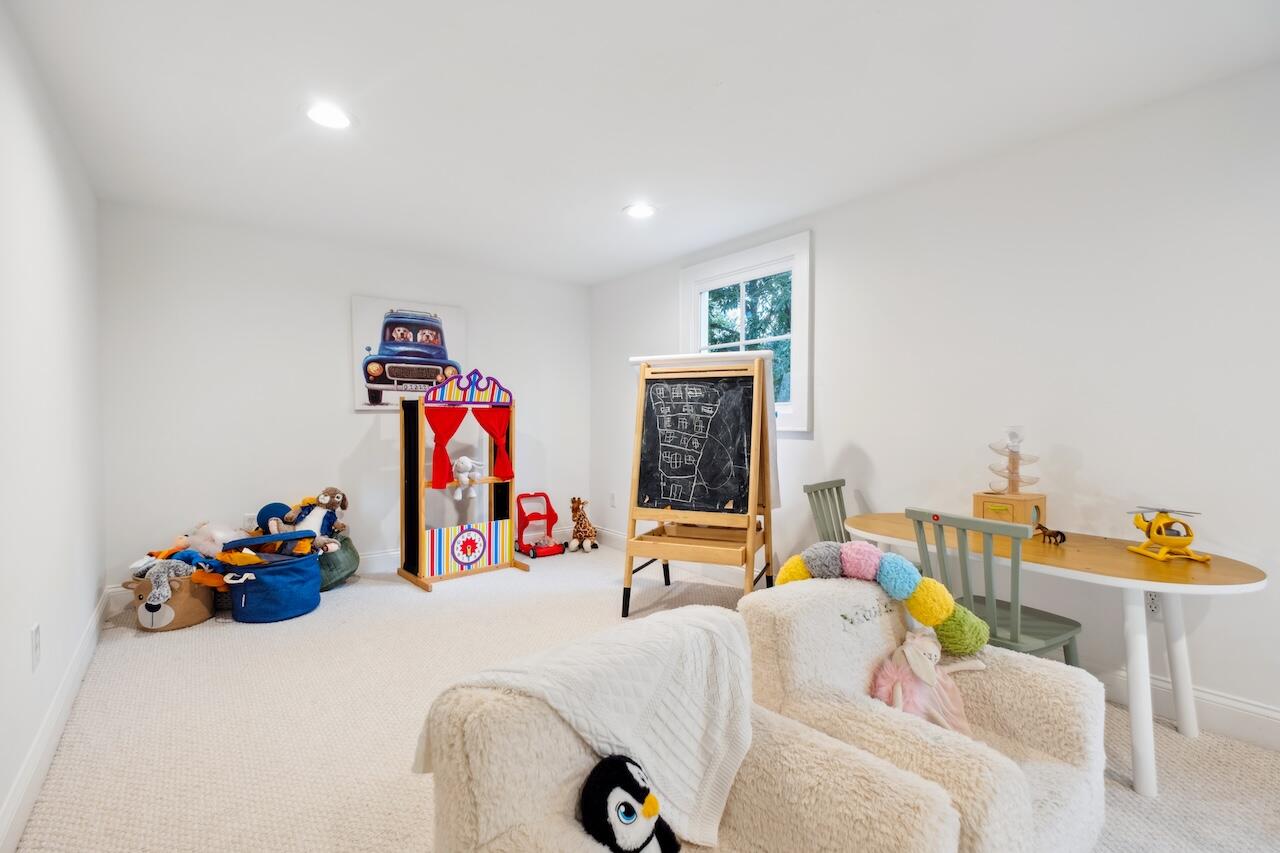 2431 Settlers Street