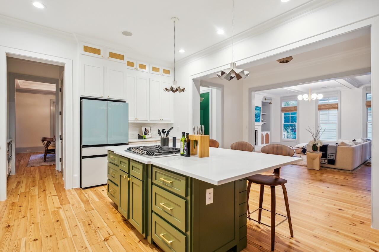 2431 Settlers Street