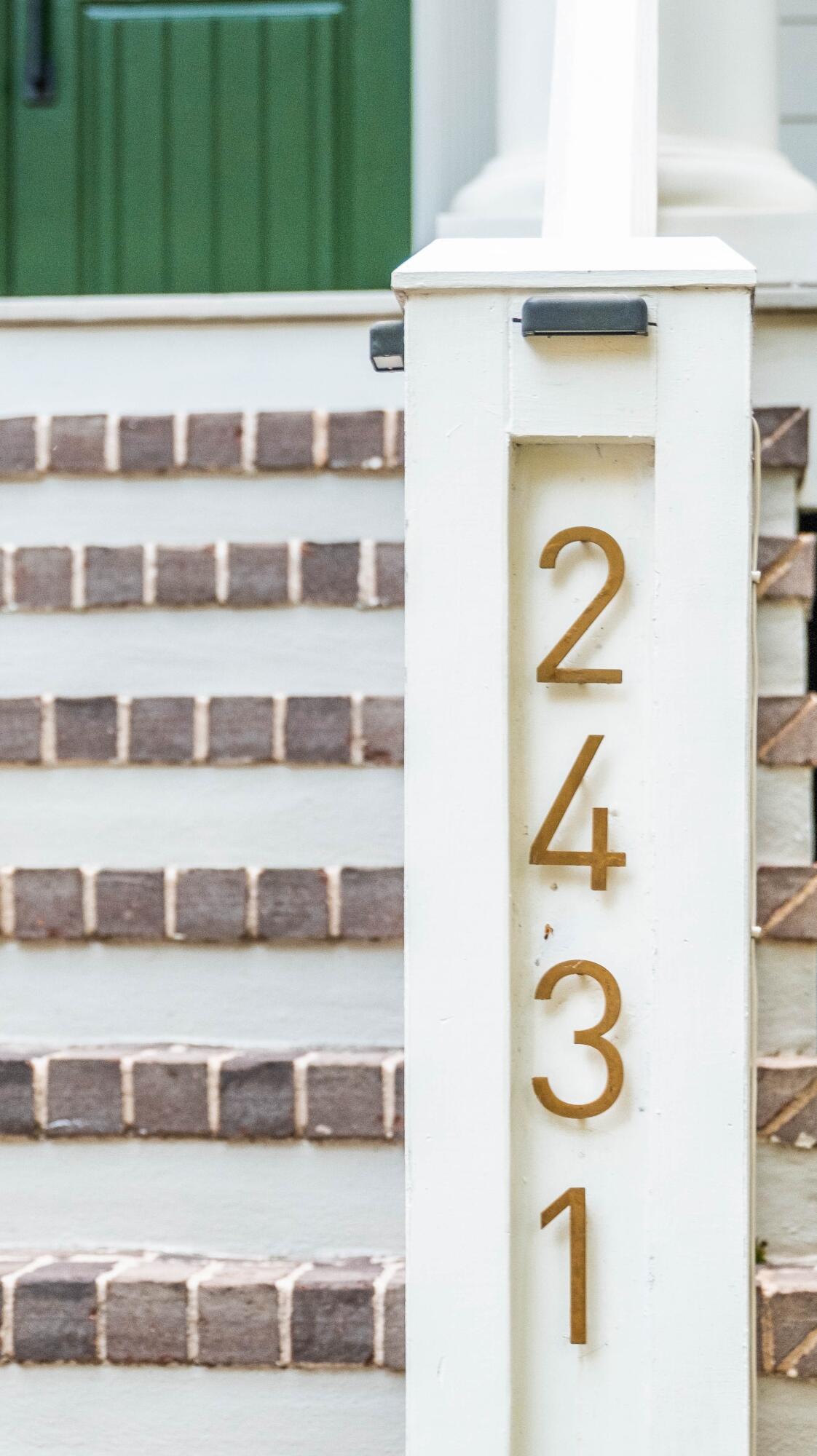 2431 Settlers Street