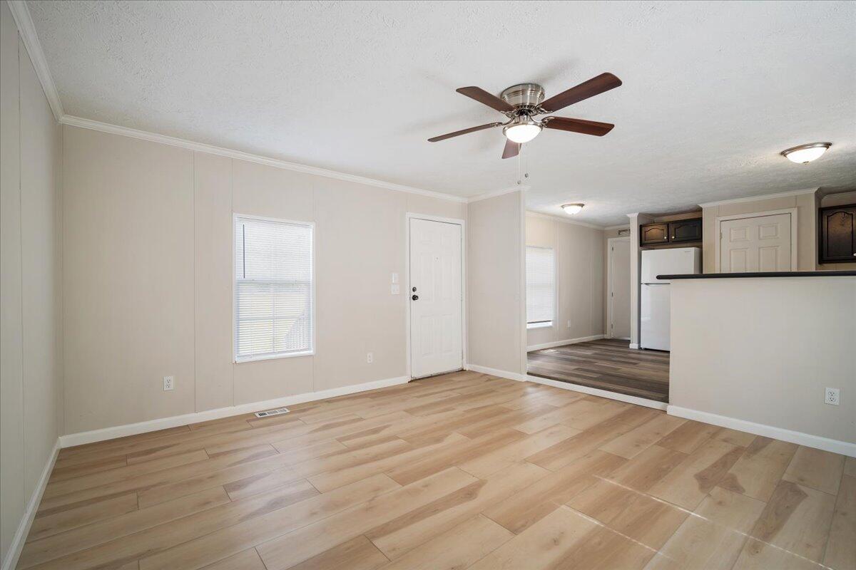 1011 Ridge Road