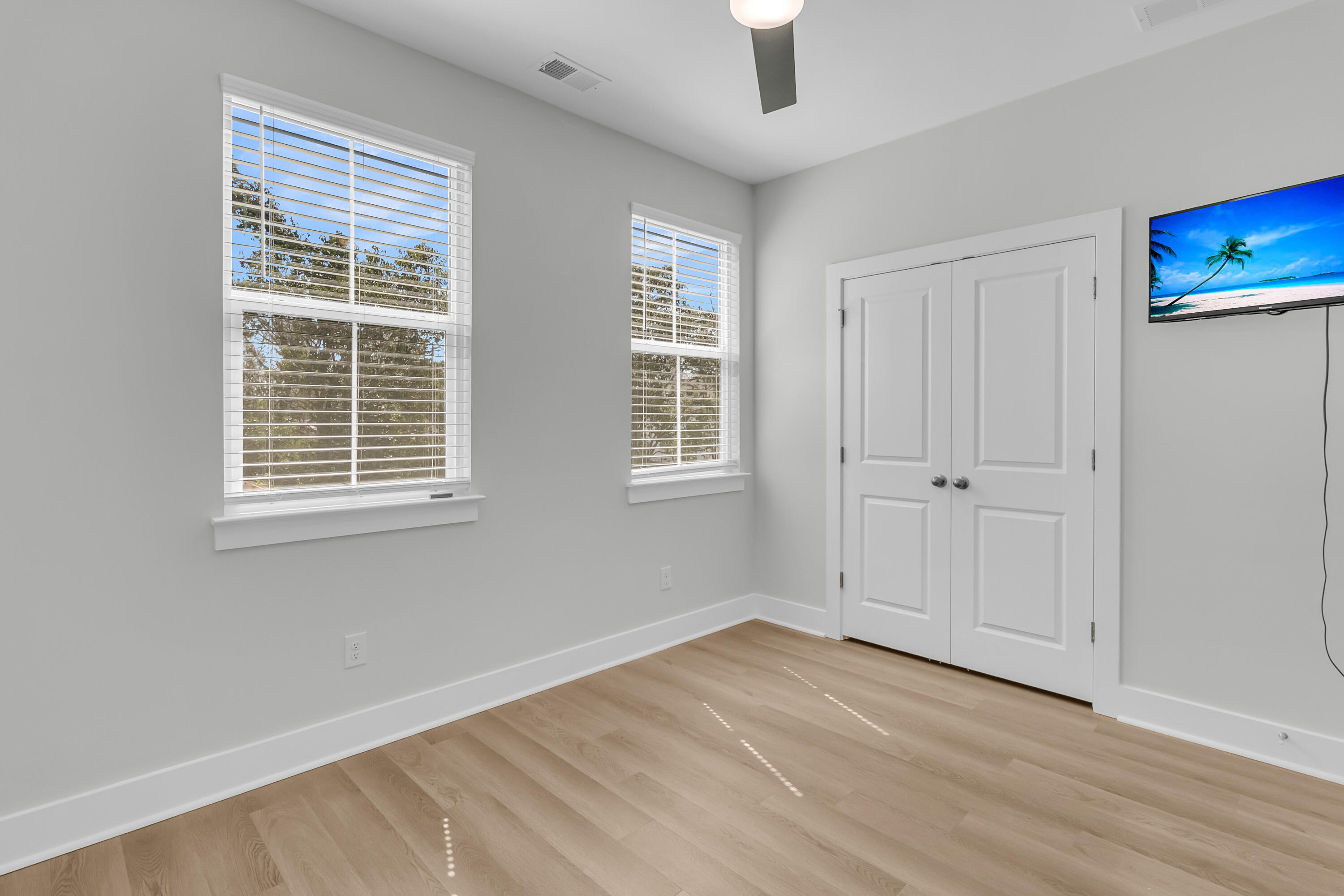 1995 Forest Avenue