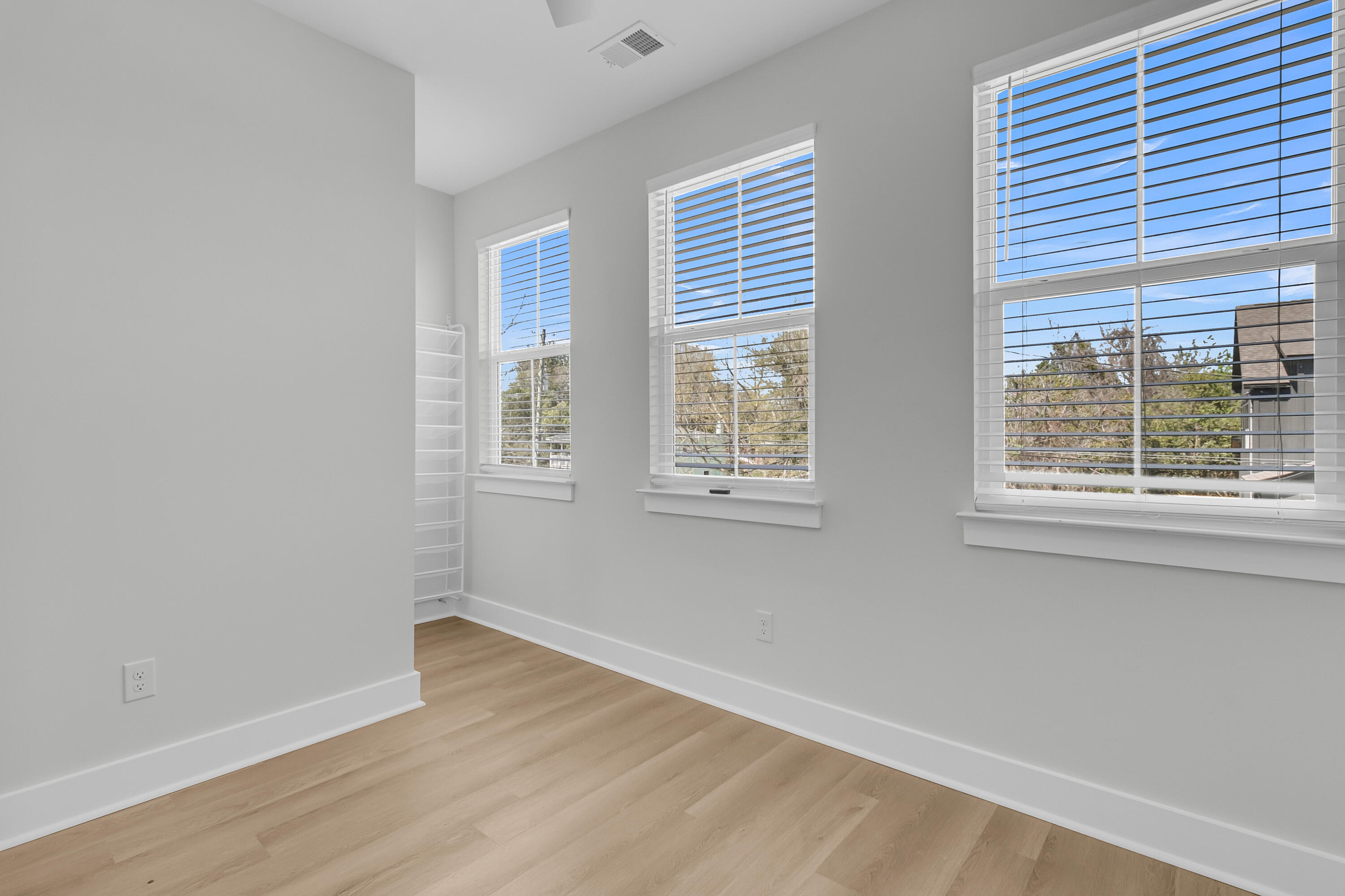 1995 Forest Avenue