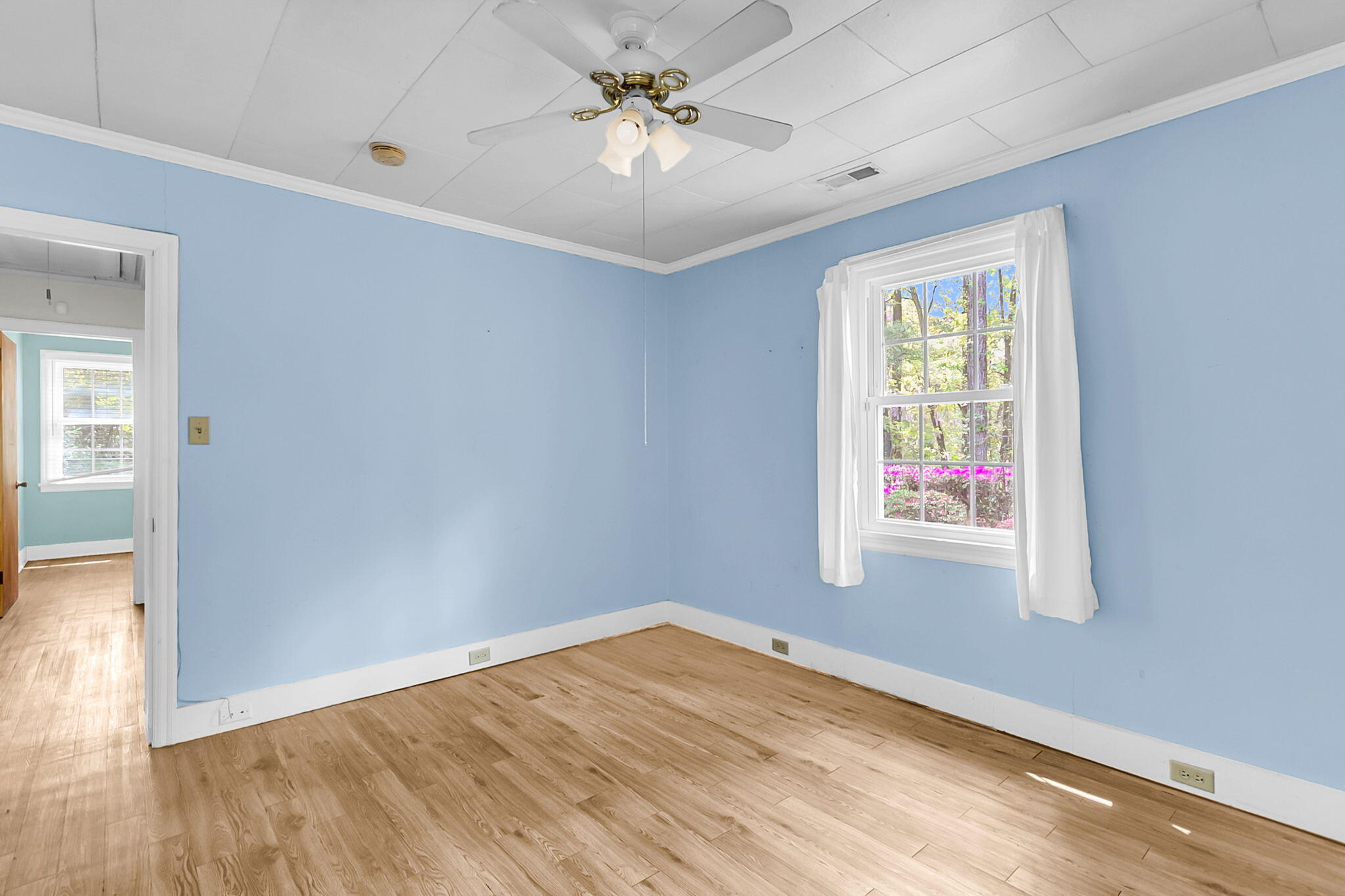 214 E 4th South Street