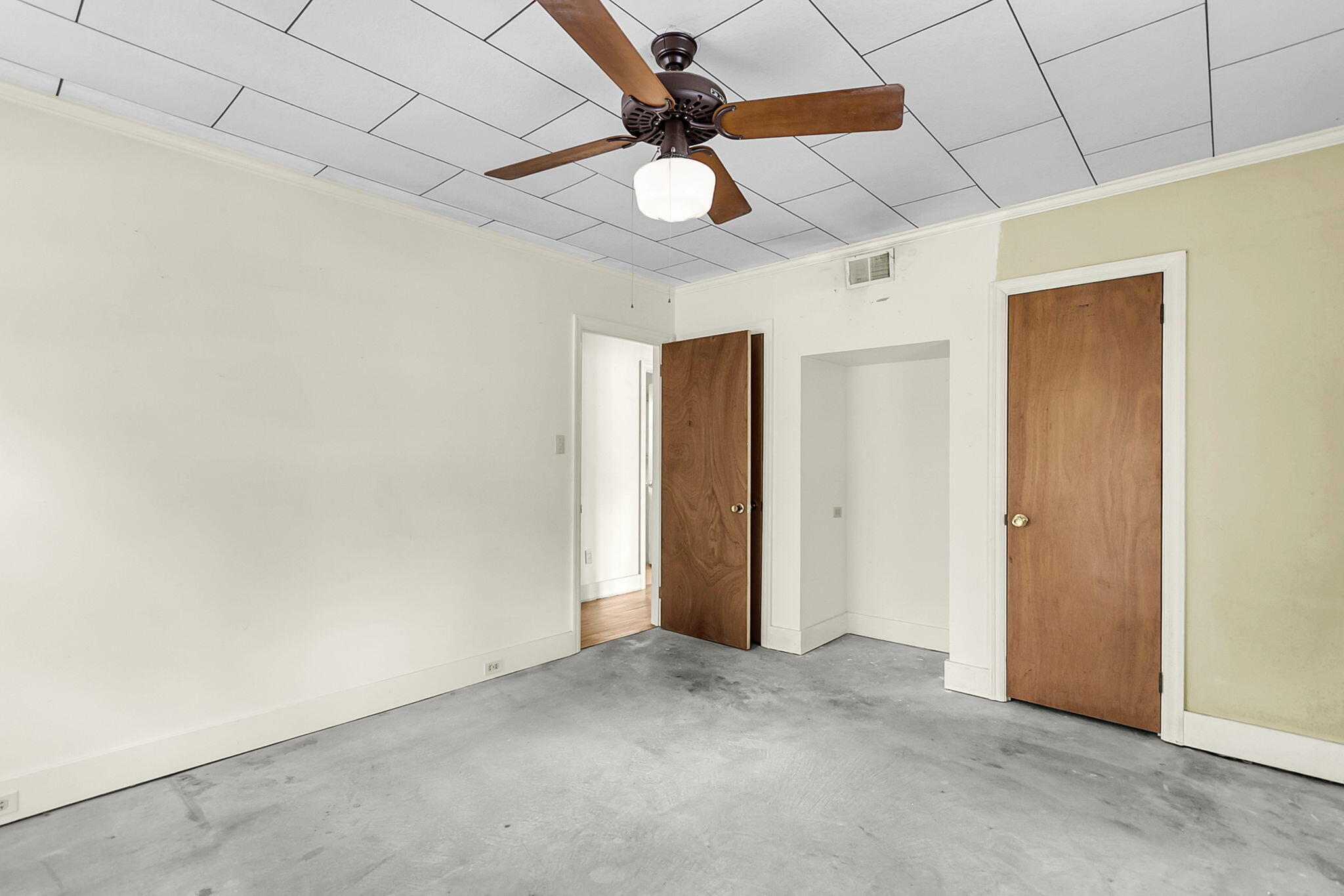 214 E 4th South Street