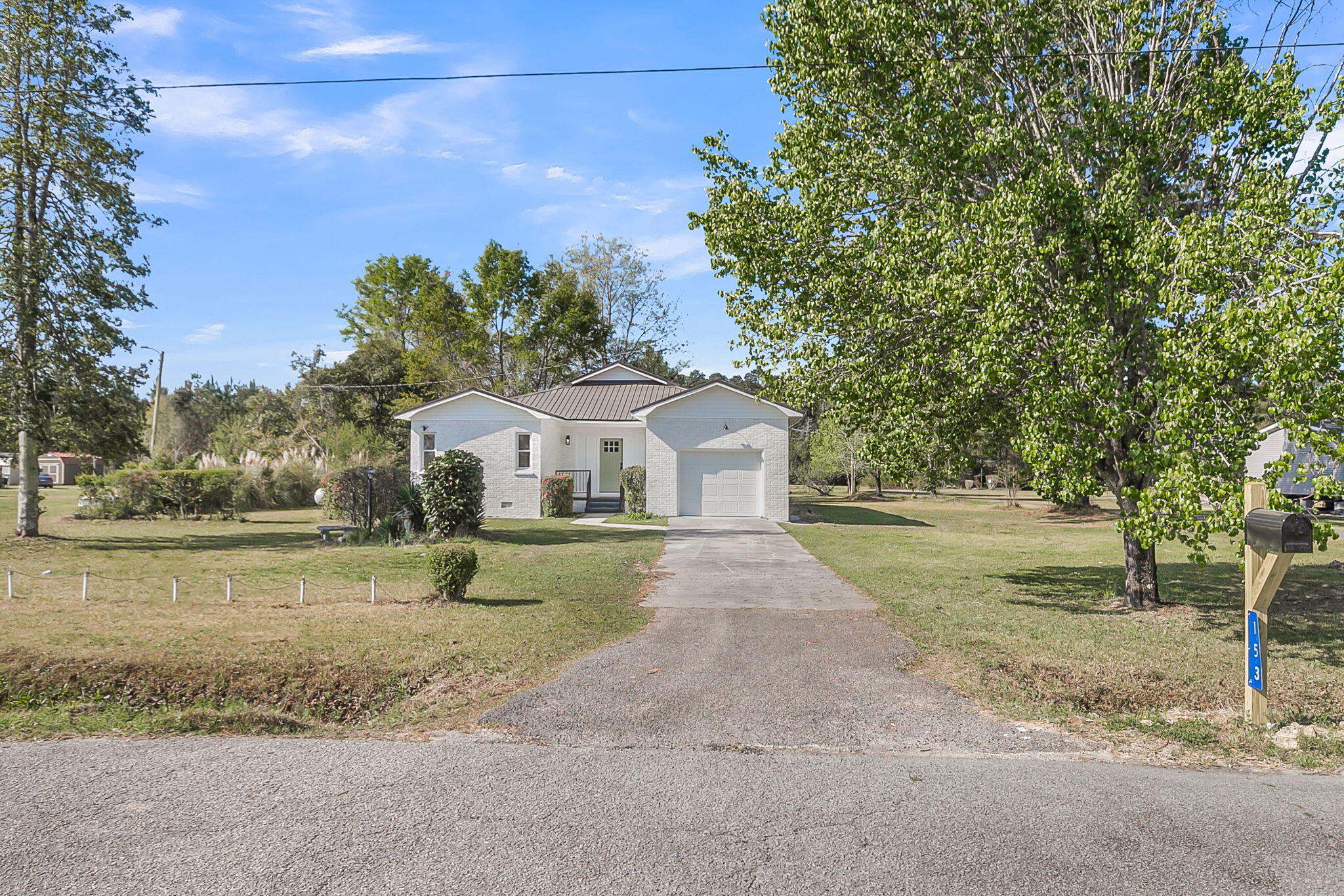 153 Davis Terrace