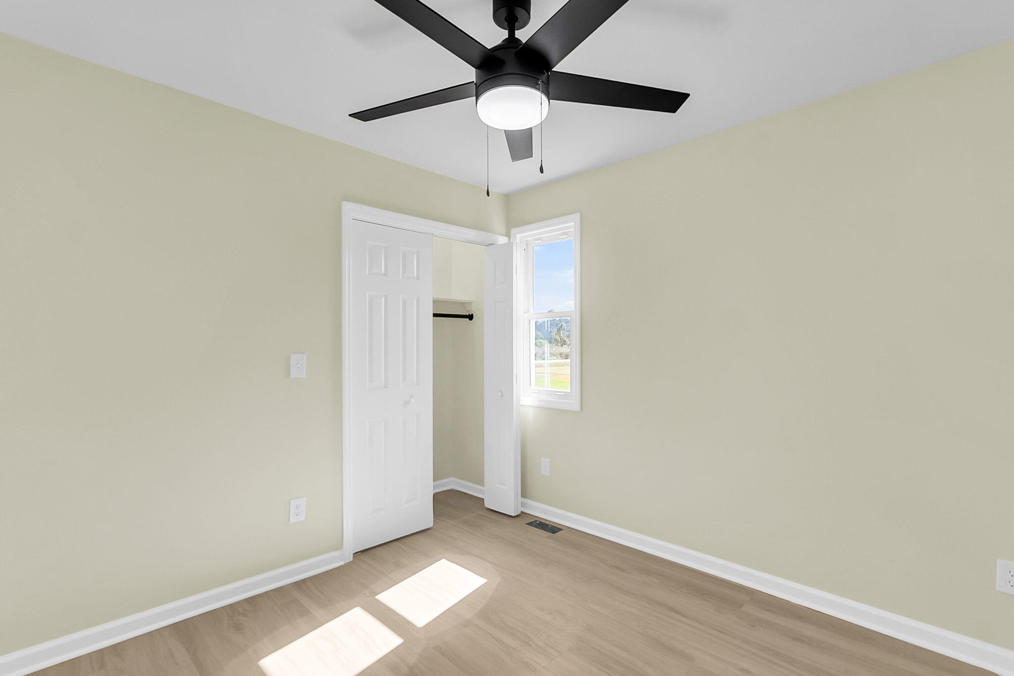 153 Davis Terrace