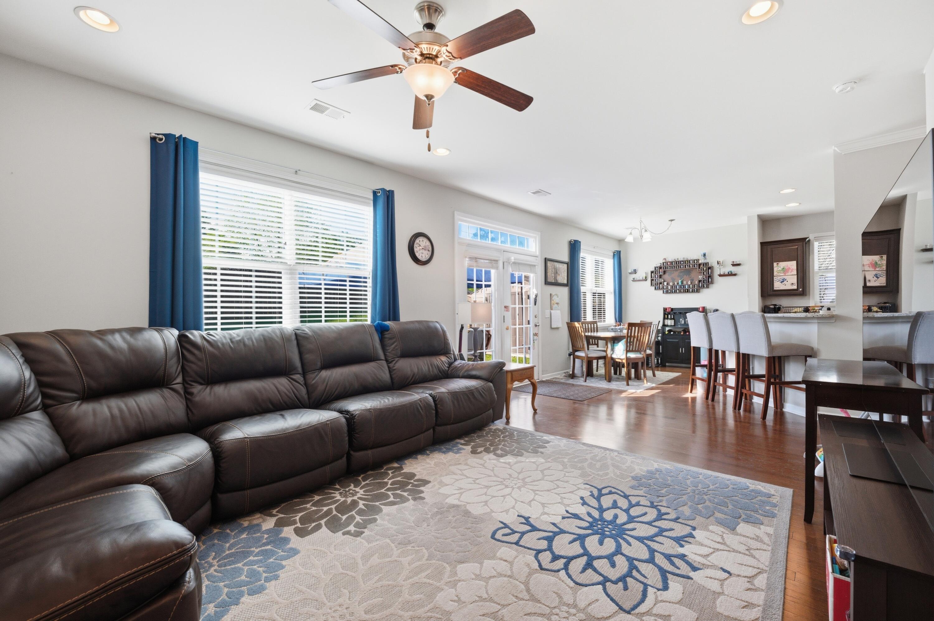 8120 Ronda Drive