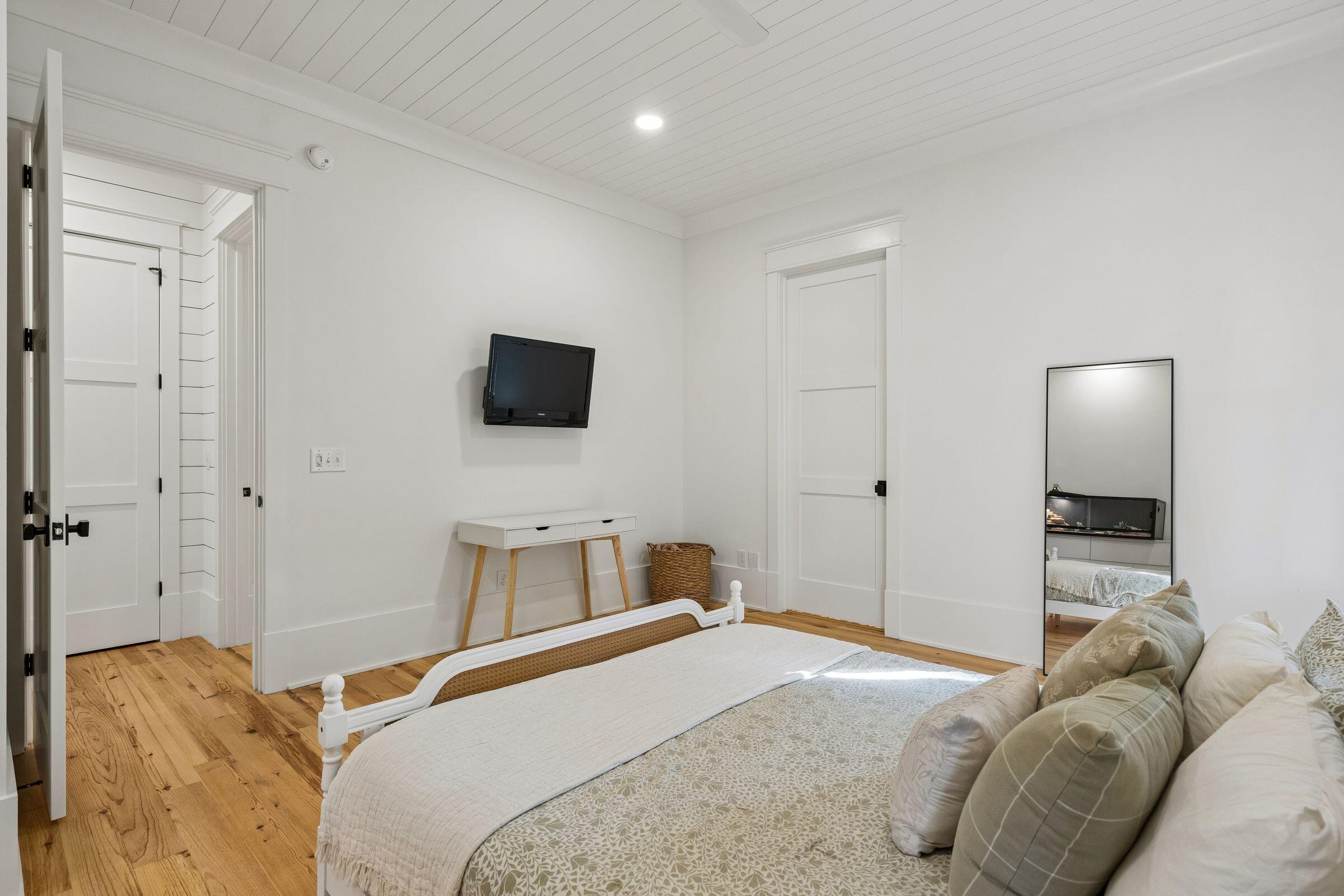 3200 Waterway Boulevard