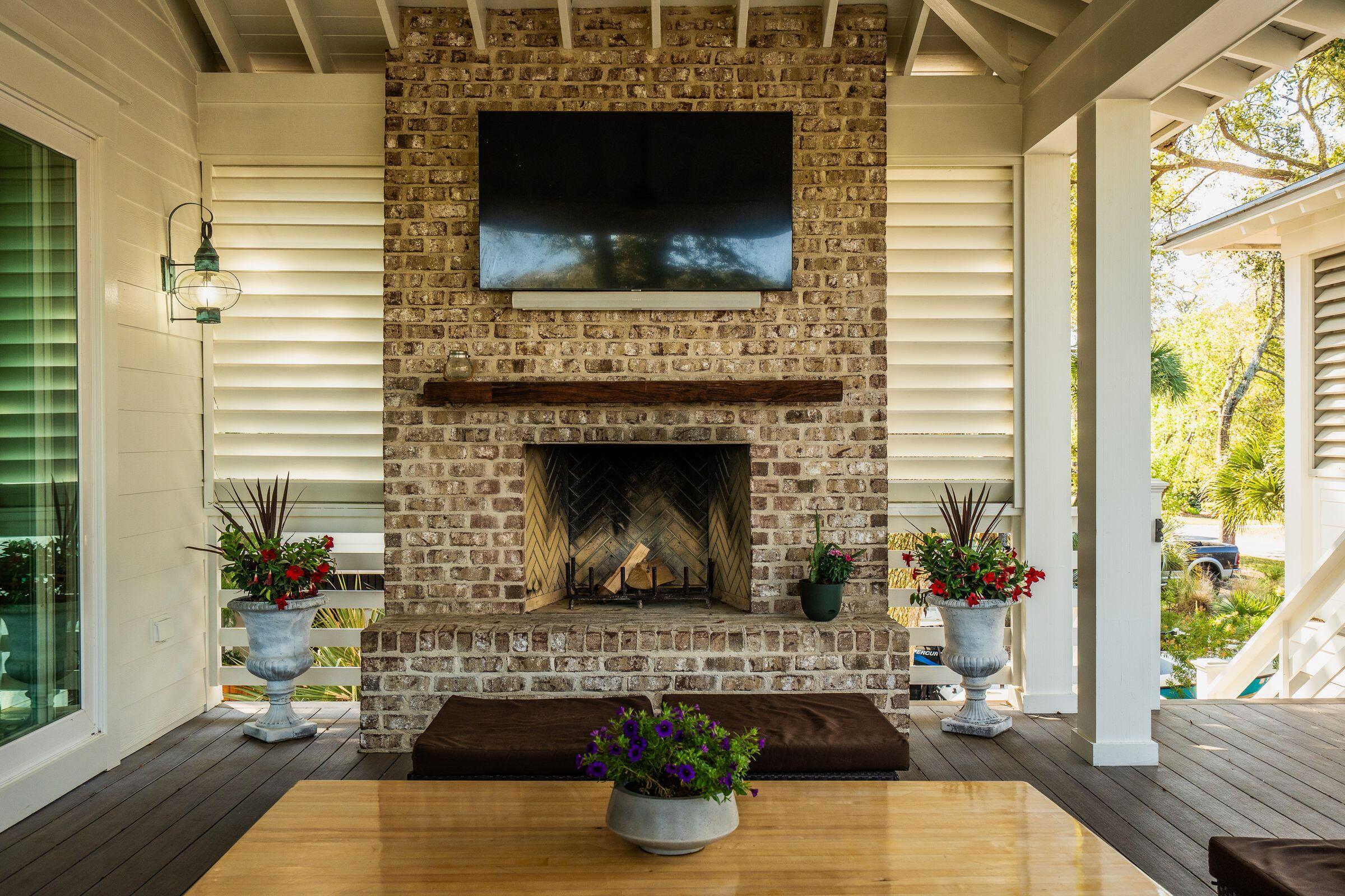 3200 Waterway Boulevard