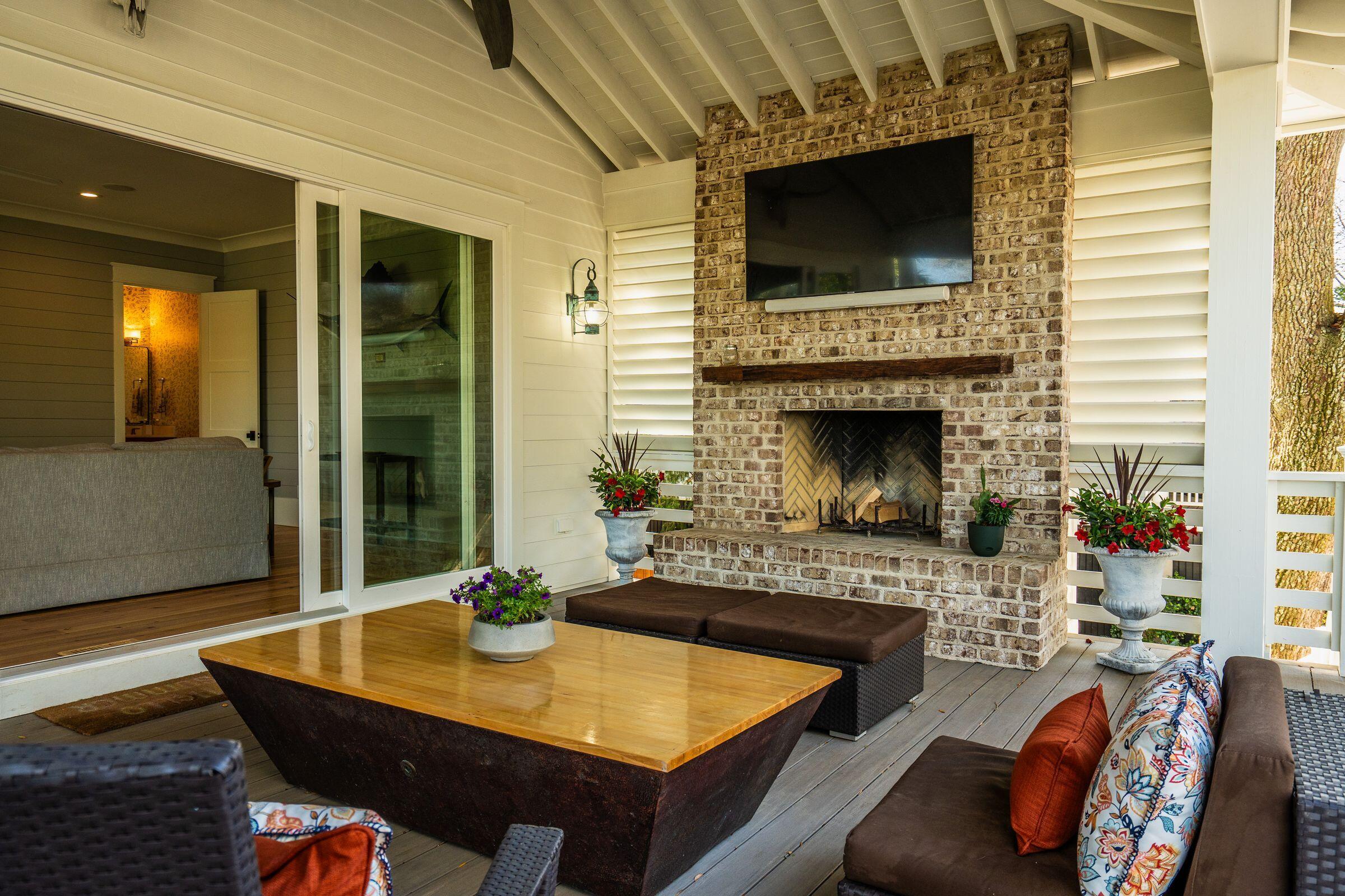 3200 Waterway Boulevard