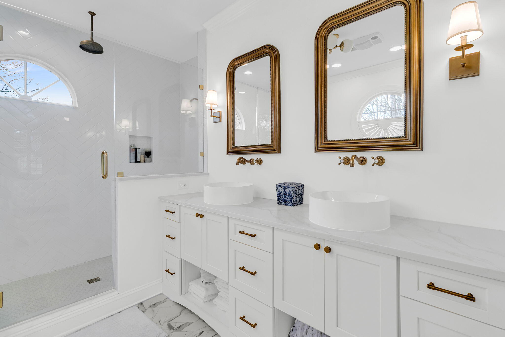 3593 Henrietta Hartford Road