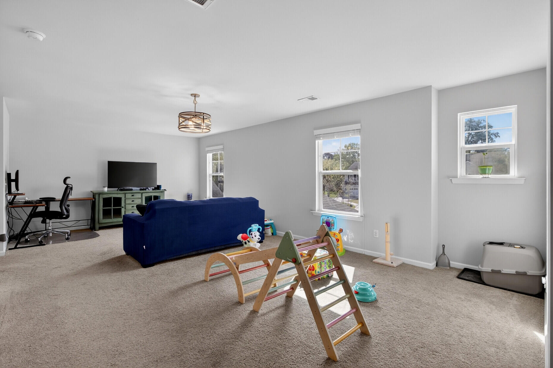 1903 Toland Court