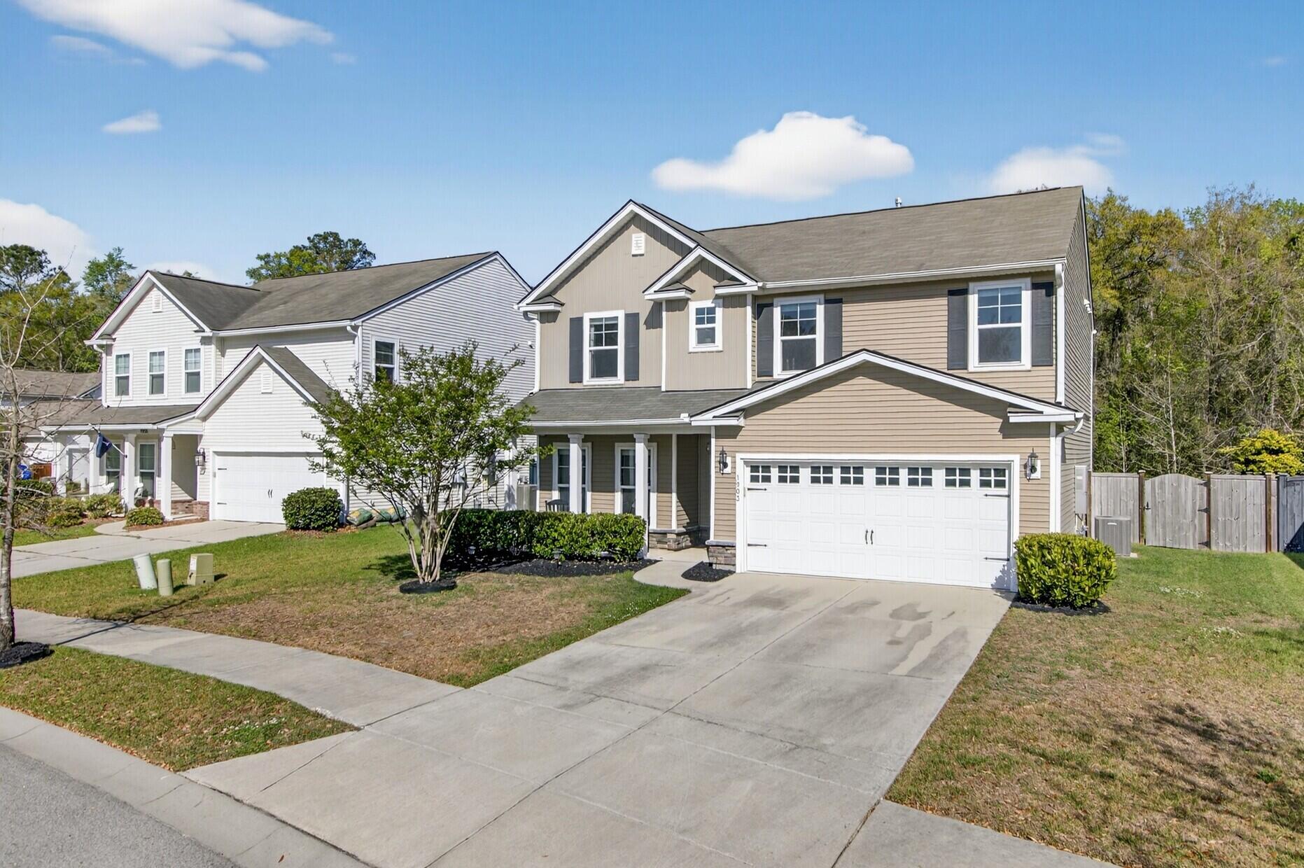 1903 Toland Court