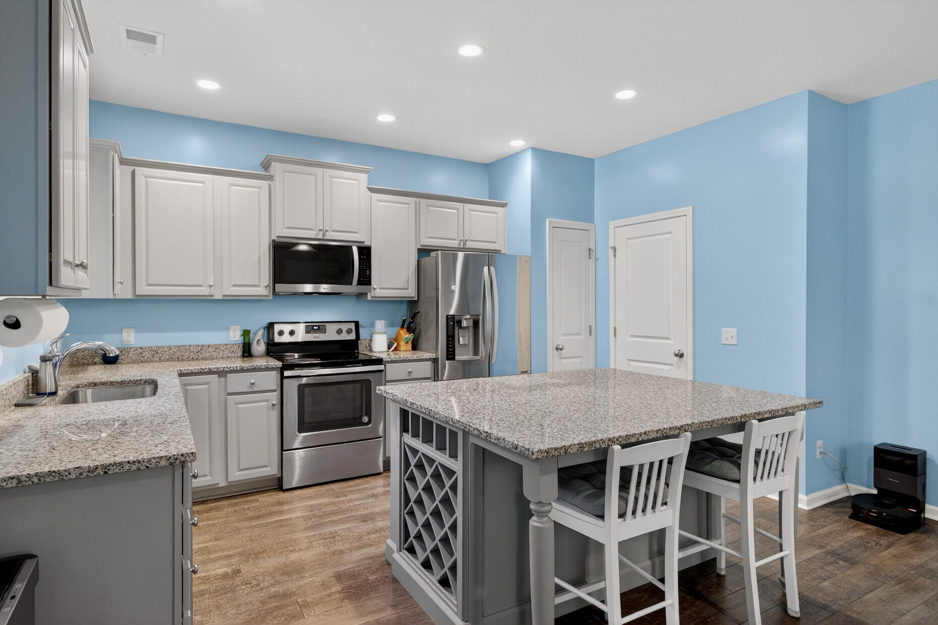 1903 Toland Court
