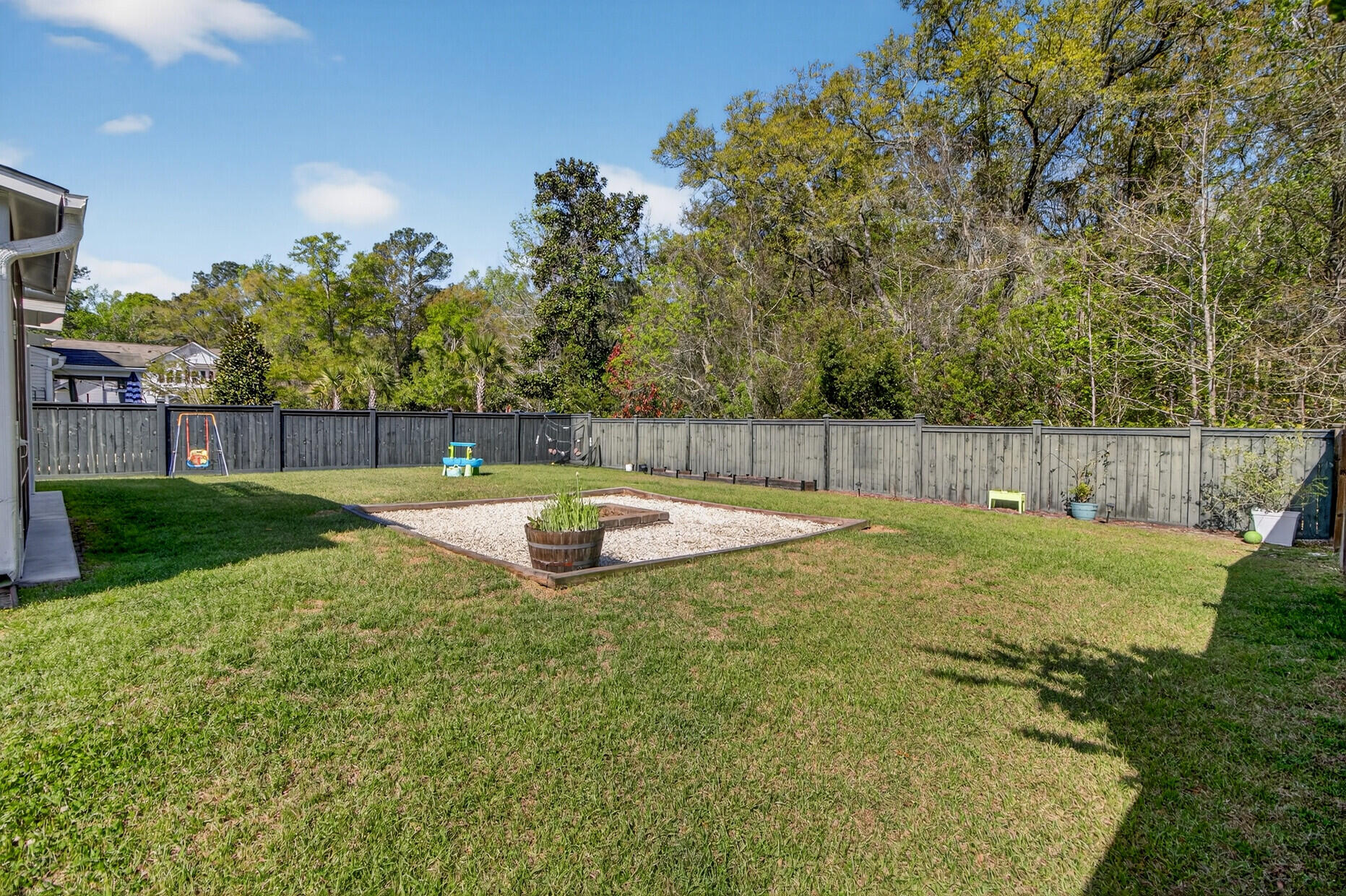 1903 Toland Court