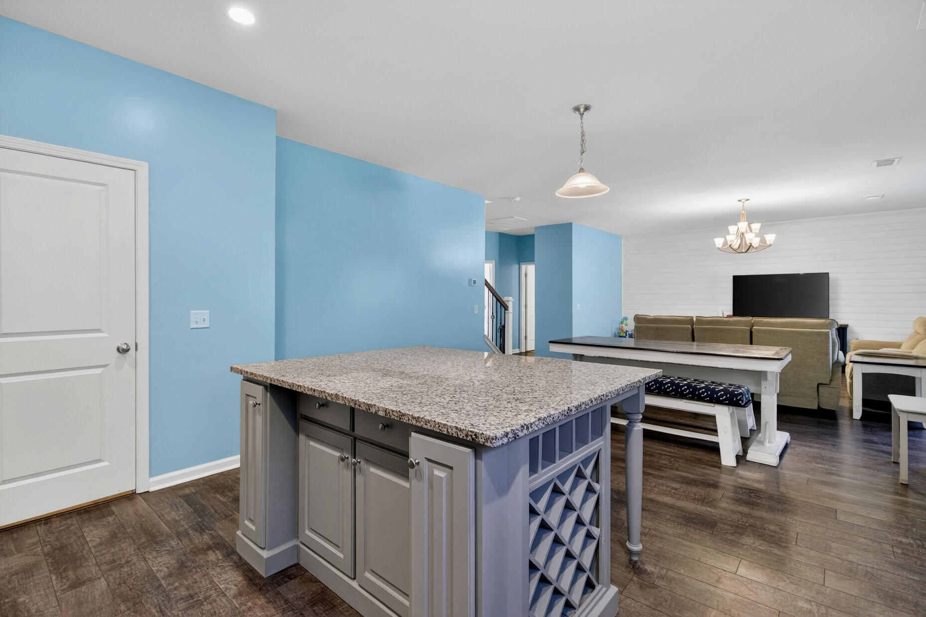 1903 Toland Court