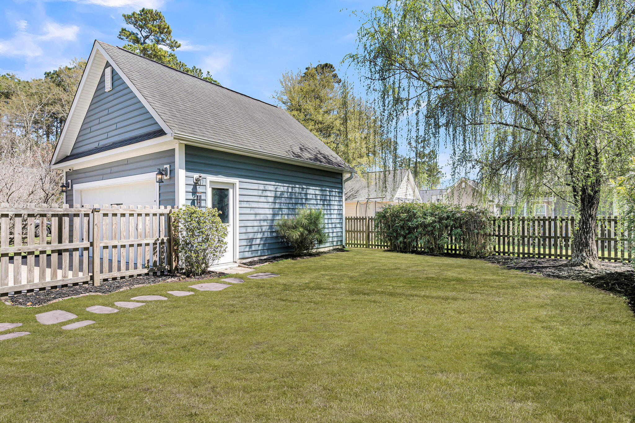 1634 Bluewater Way