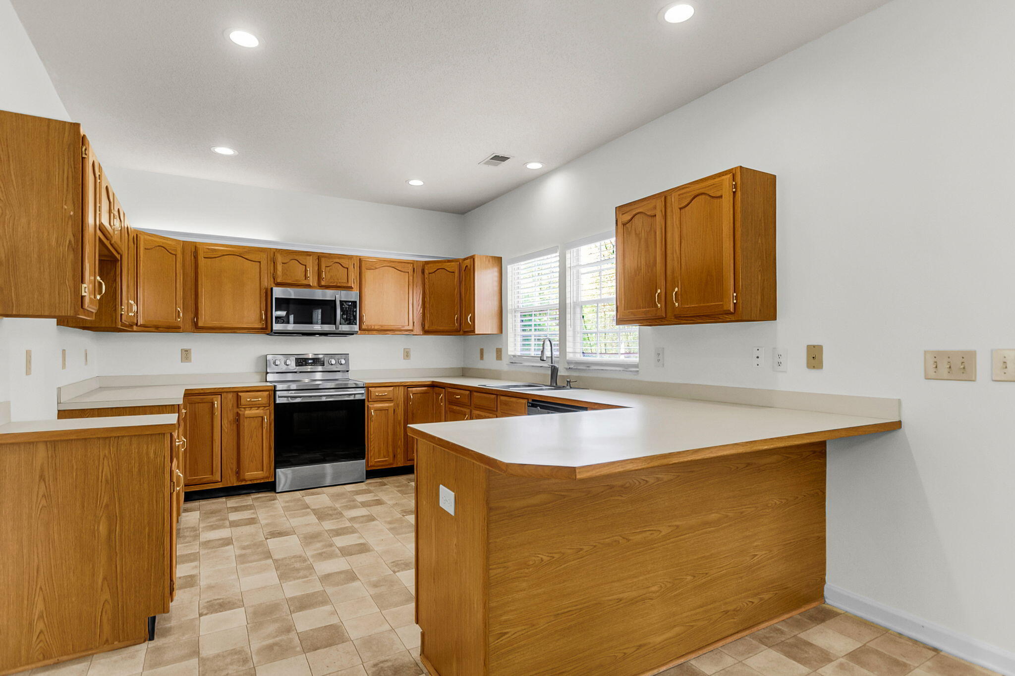 113 Waddington Trace