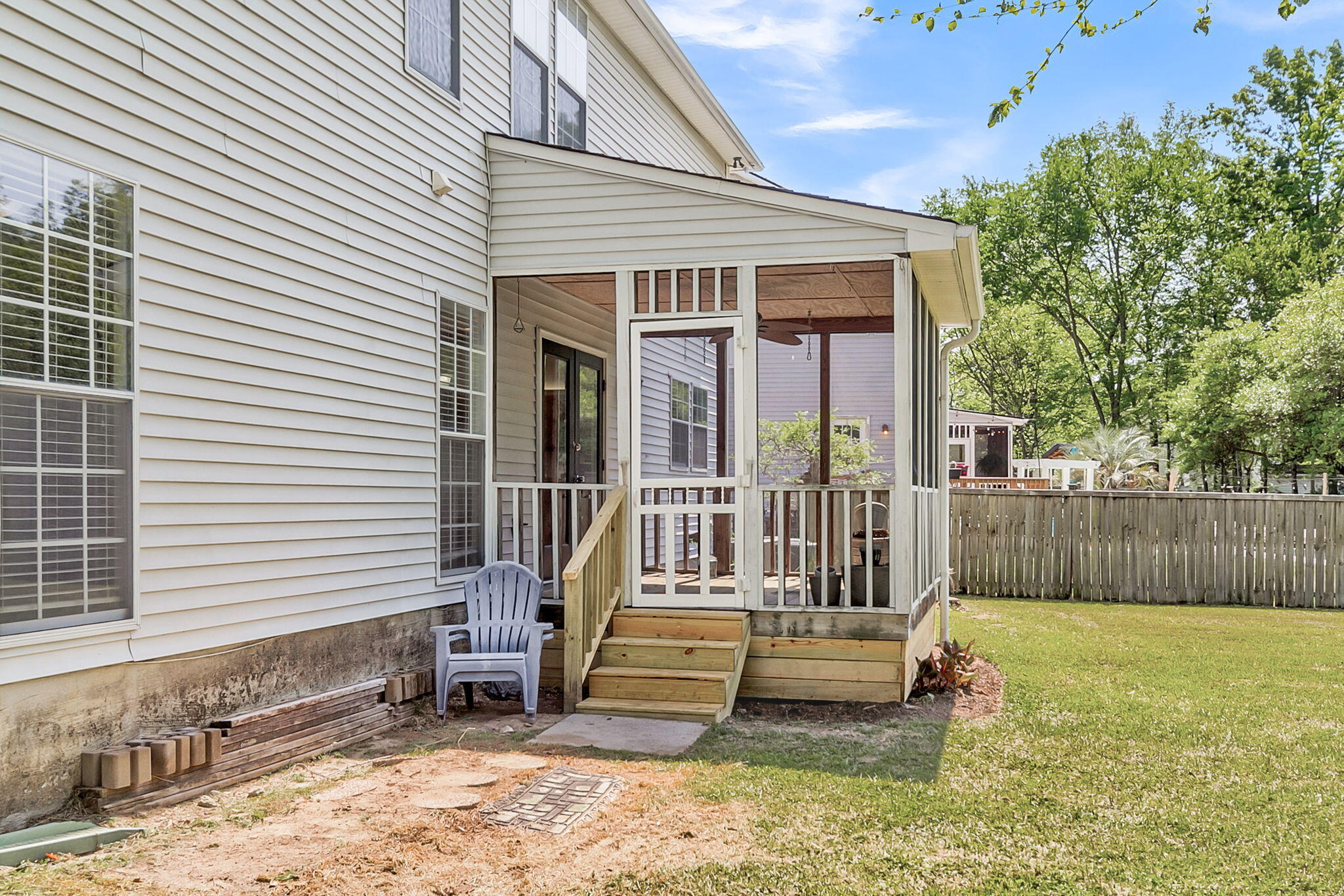 113 Waddington Trace