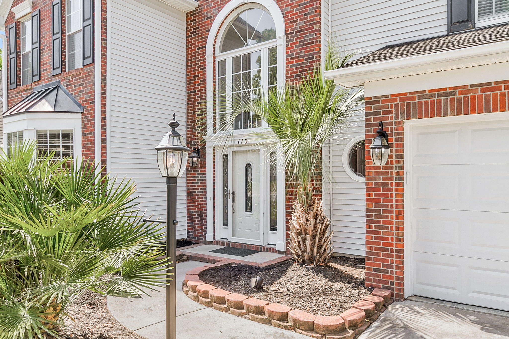 113 Waddington Trace