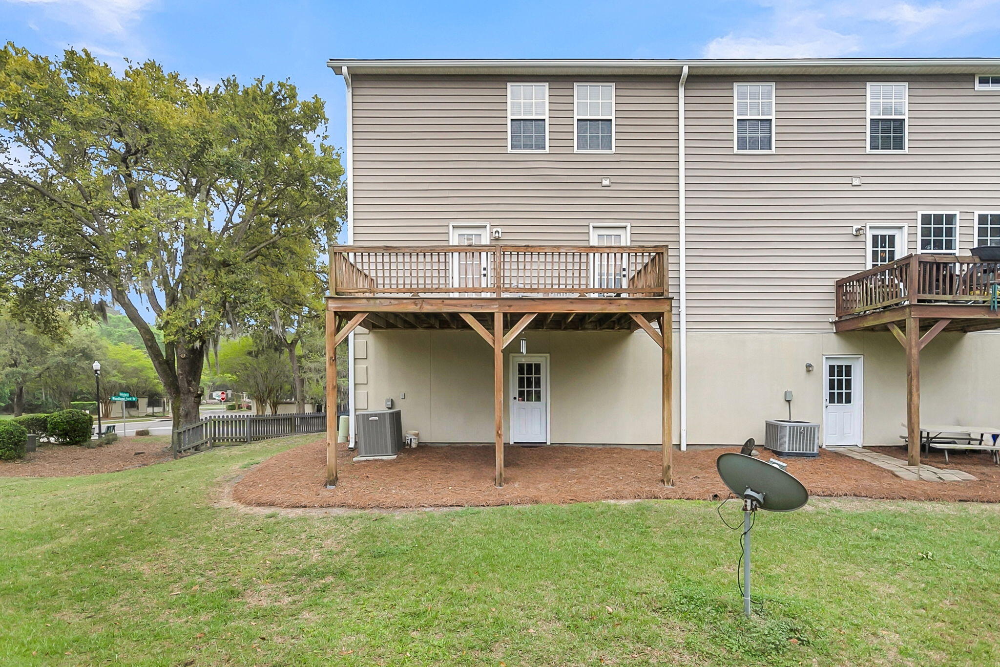 2923 Woodland Park Drive