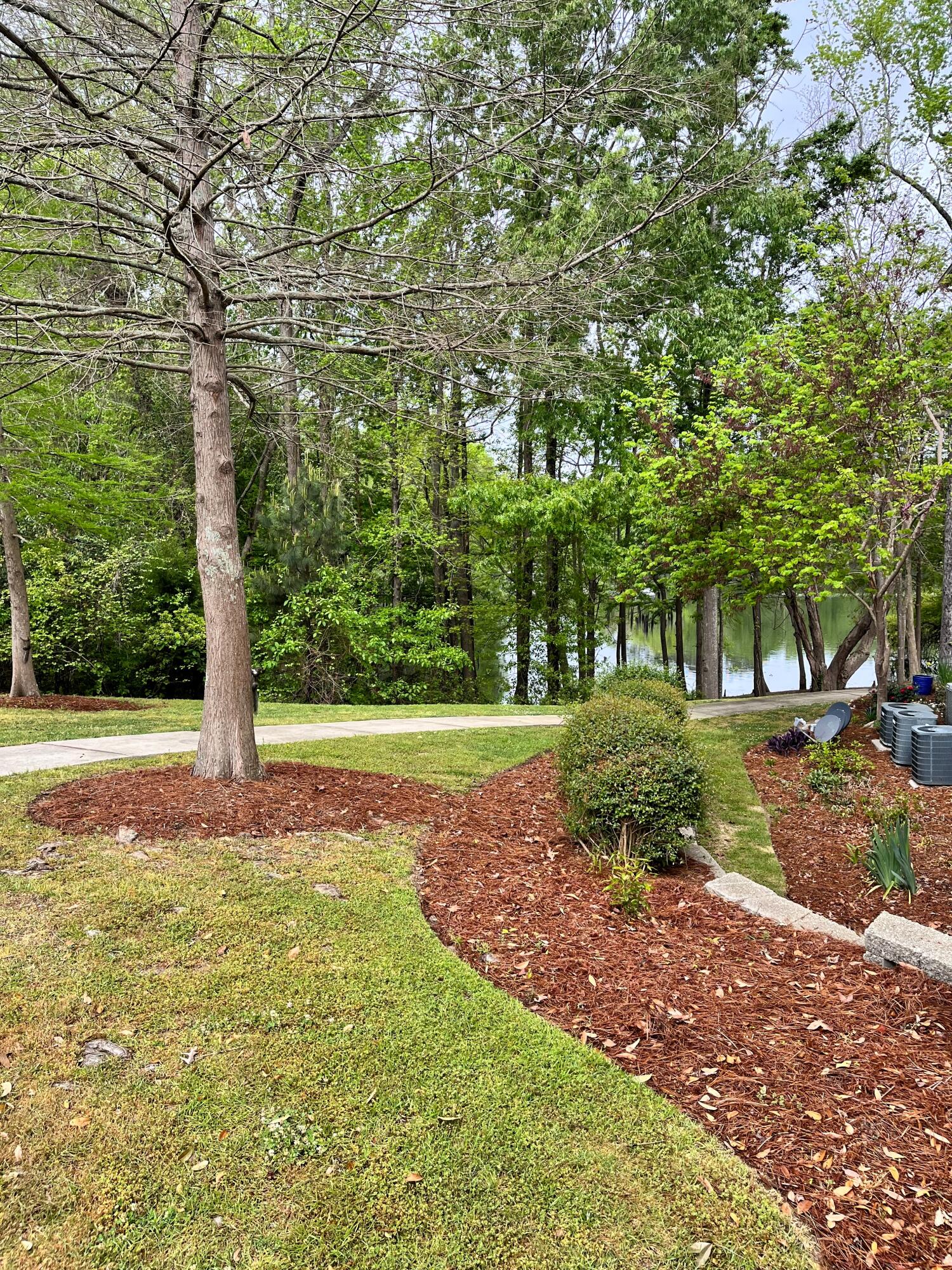 121 Ballard Lane