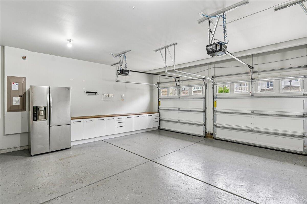 9906 Winged Elm Street