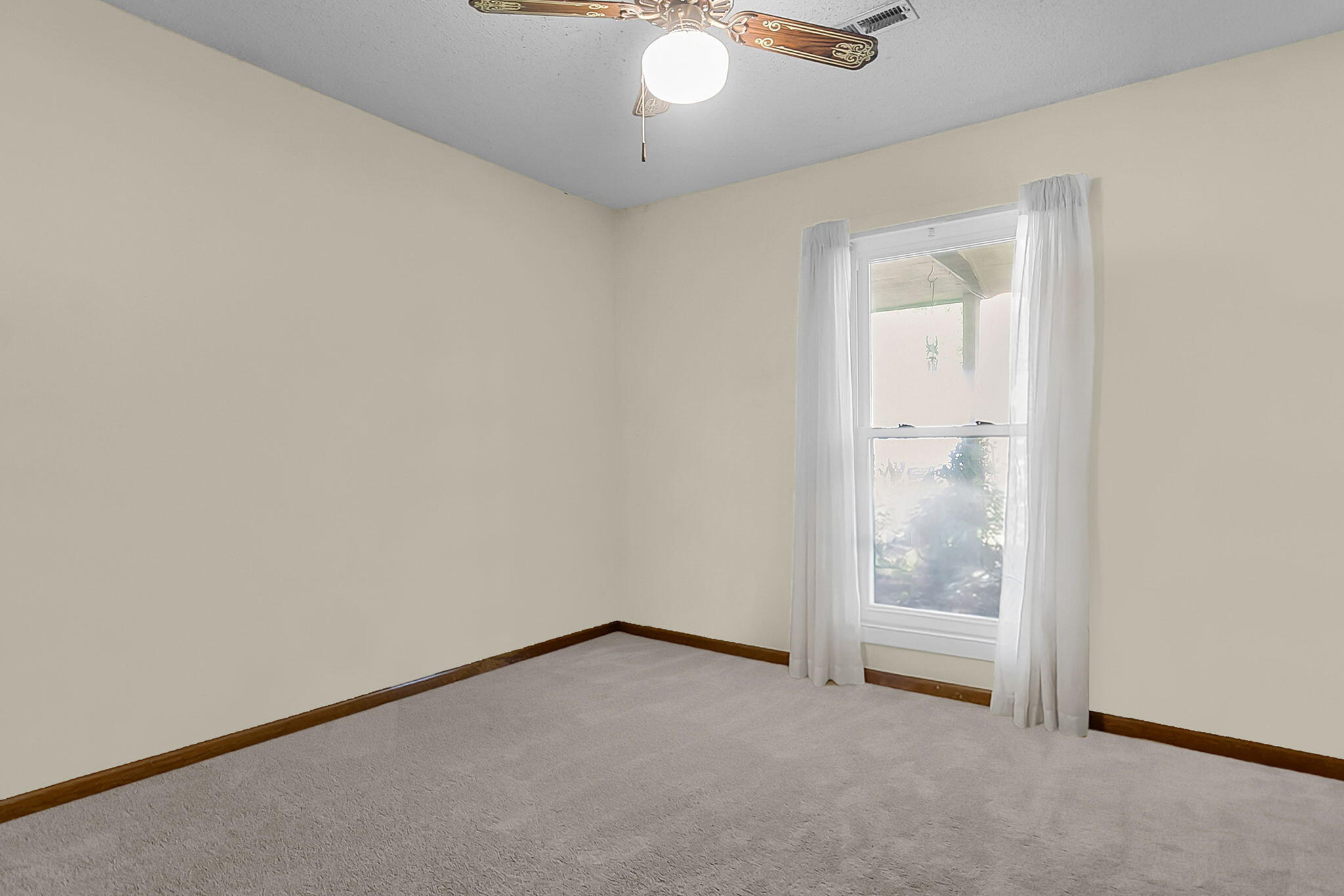 122 Bradd Street