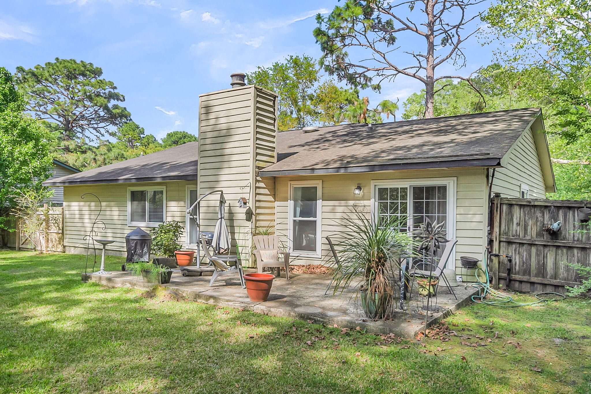122 Bradd Street