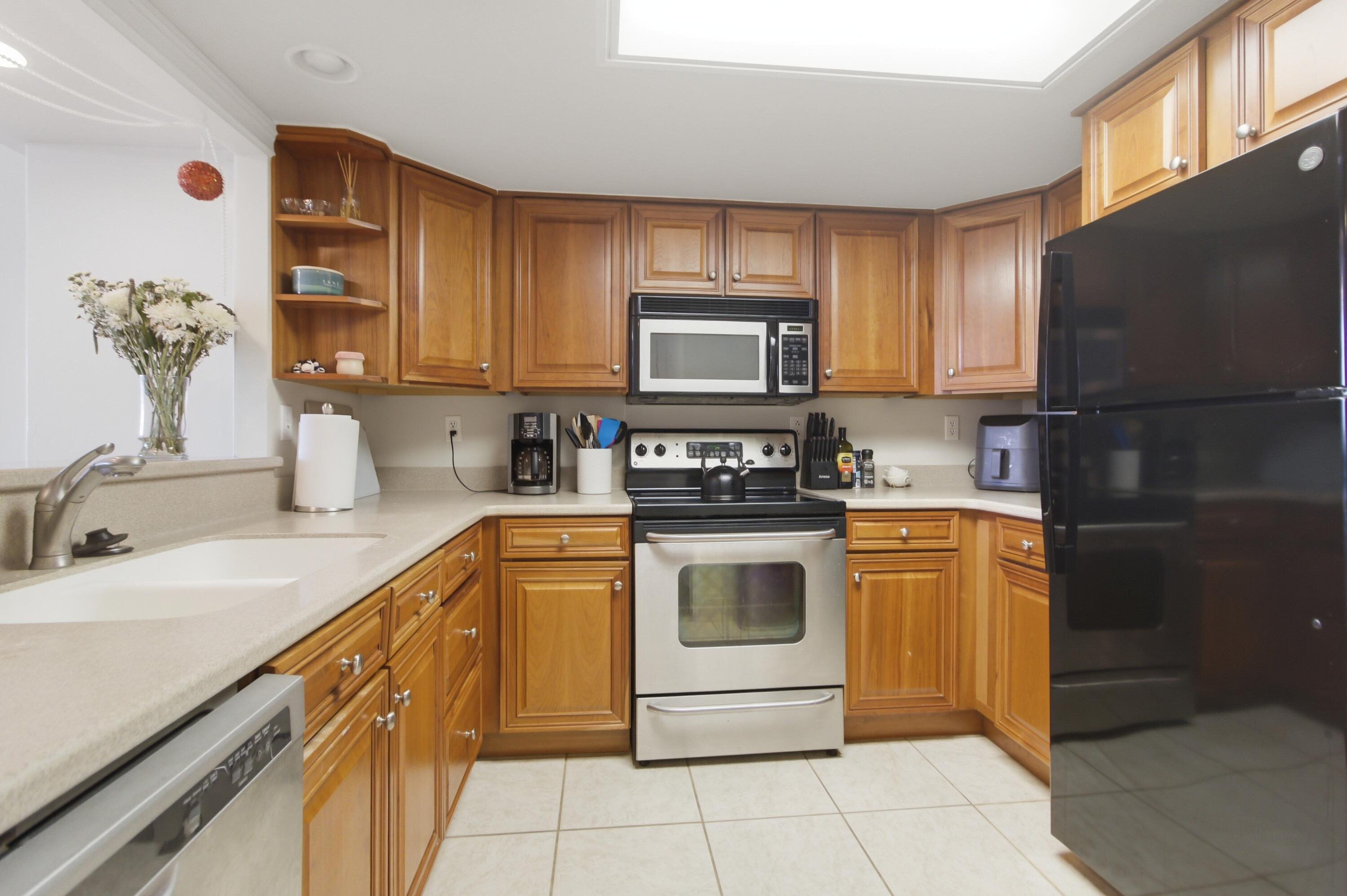14 Lockwood Drive Apt 3h