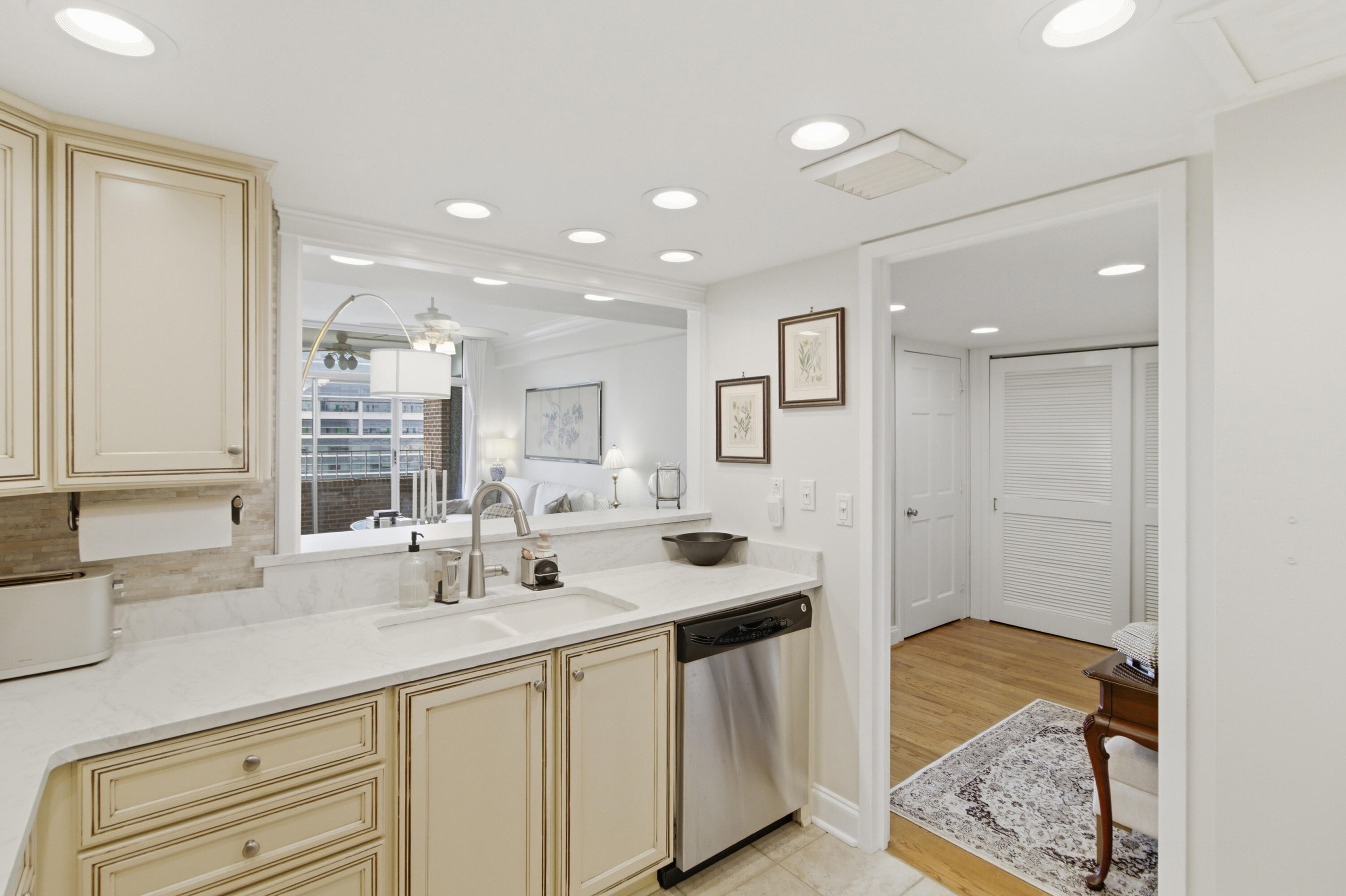 14 Lockwood Drive Apt 9J