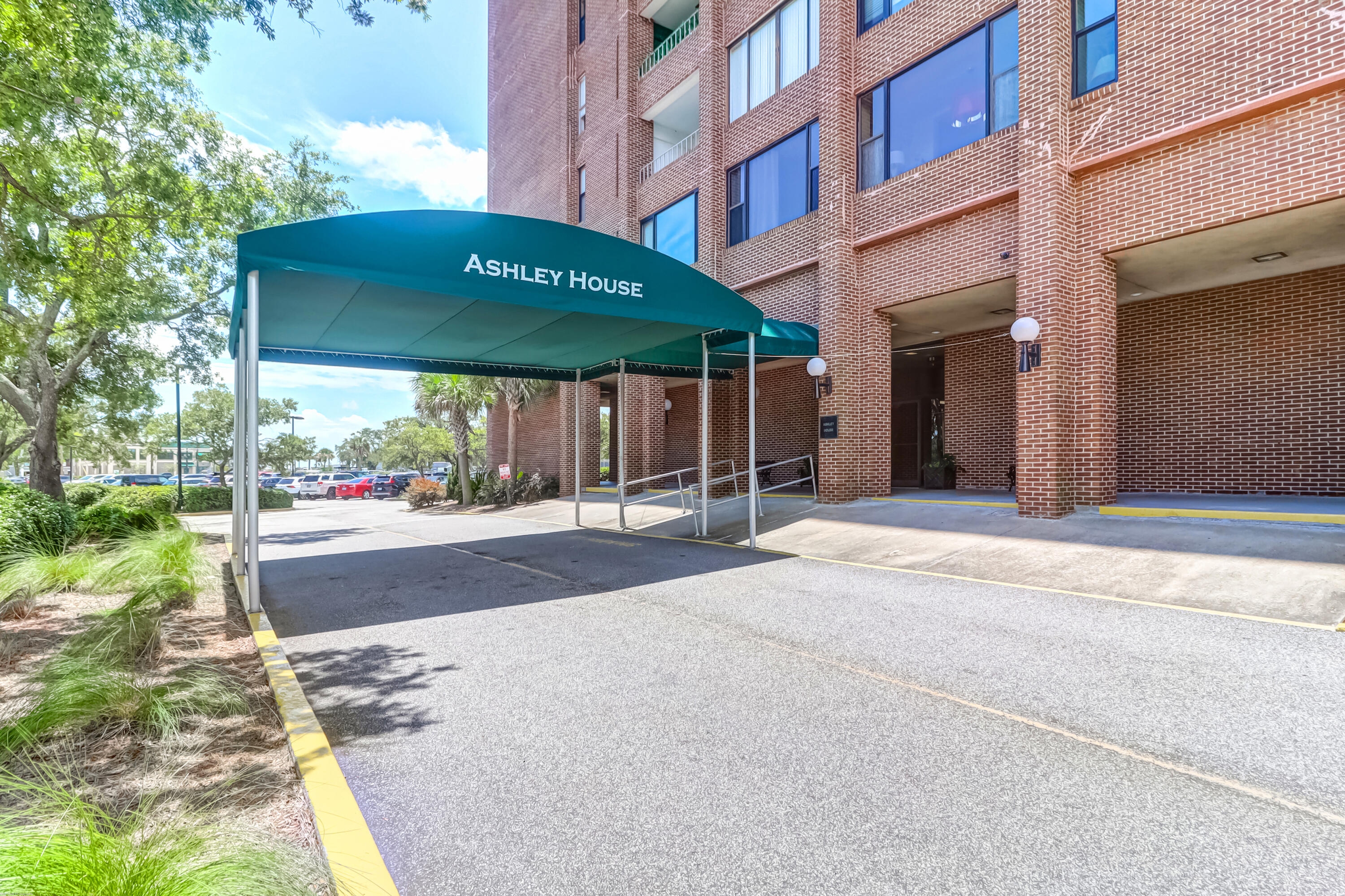 14 Lockwood Drive Apt 9J