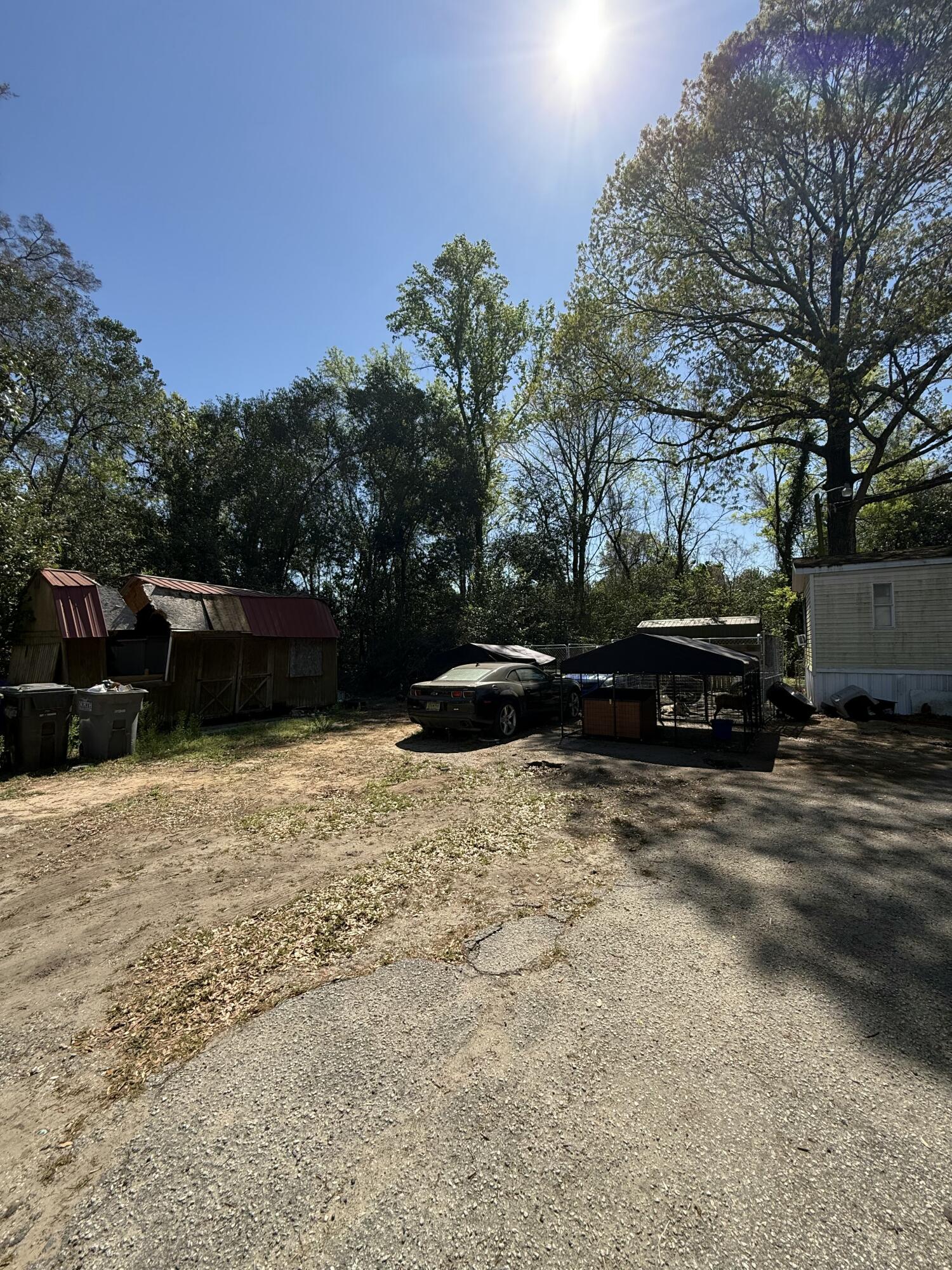 1901 Helm Avenue