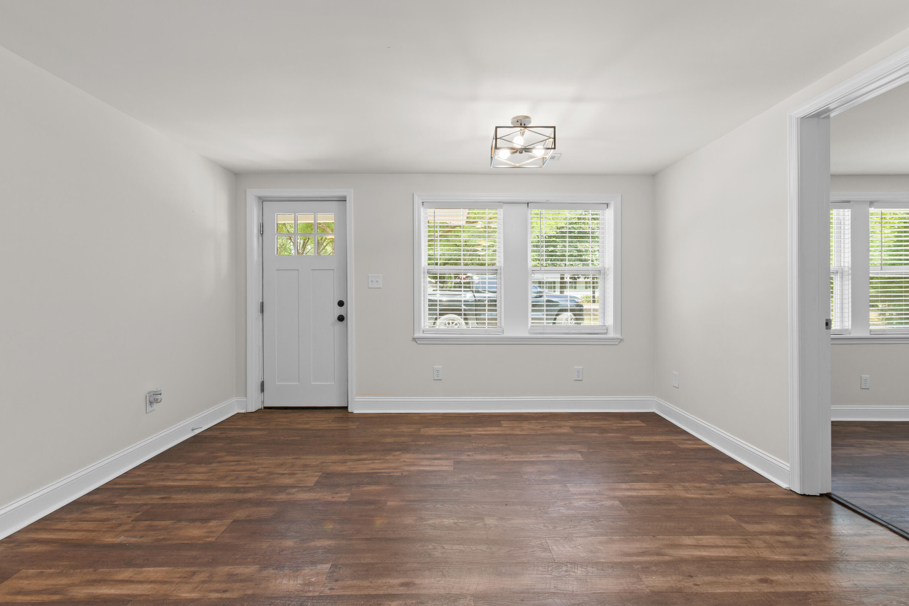 102 Bonneau Street