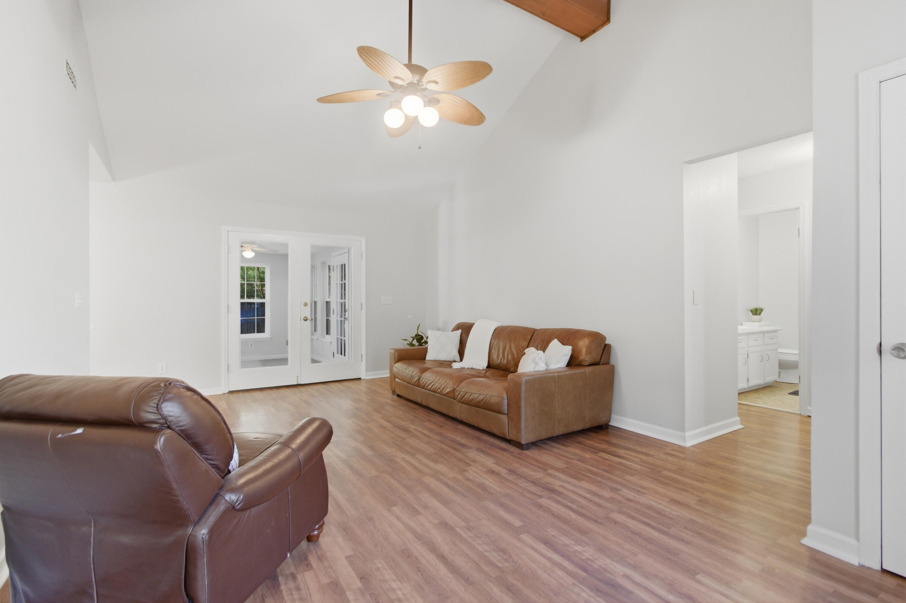 2322 Mckee Court