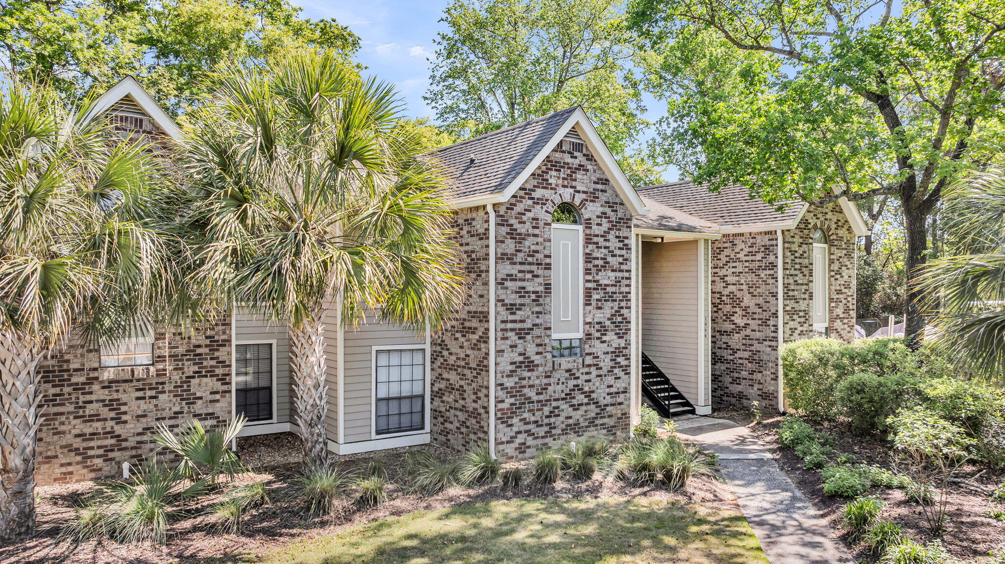 1866 Montclair Drive Unit D