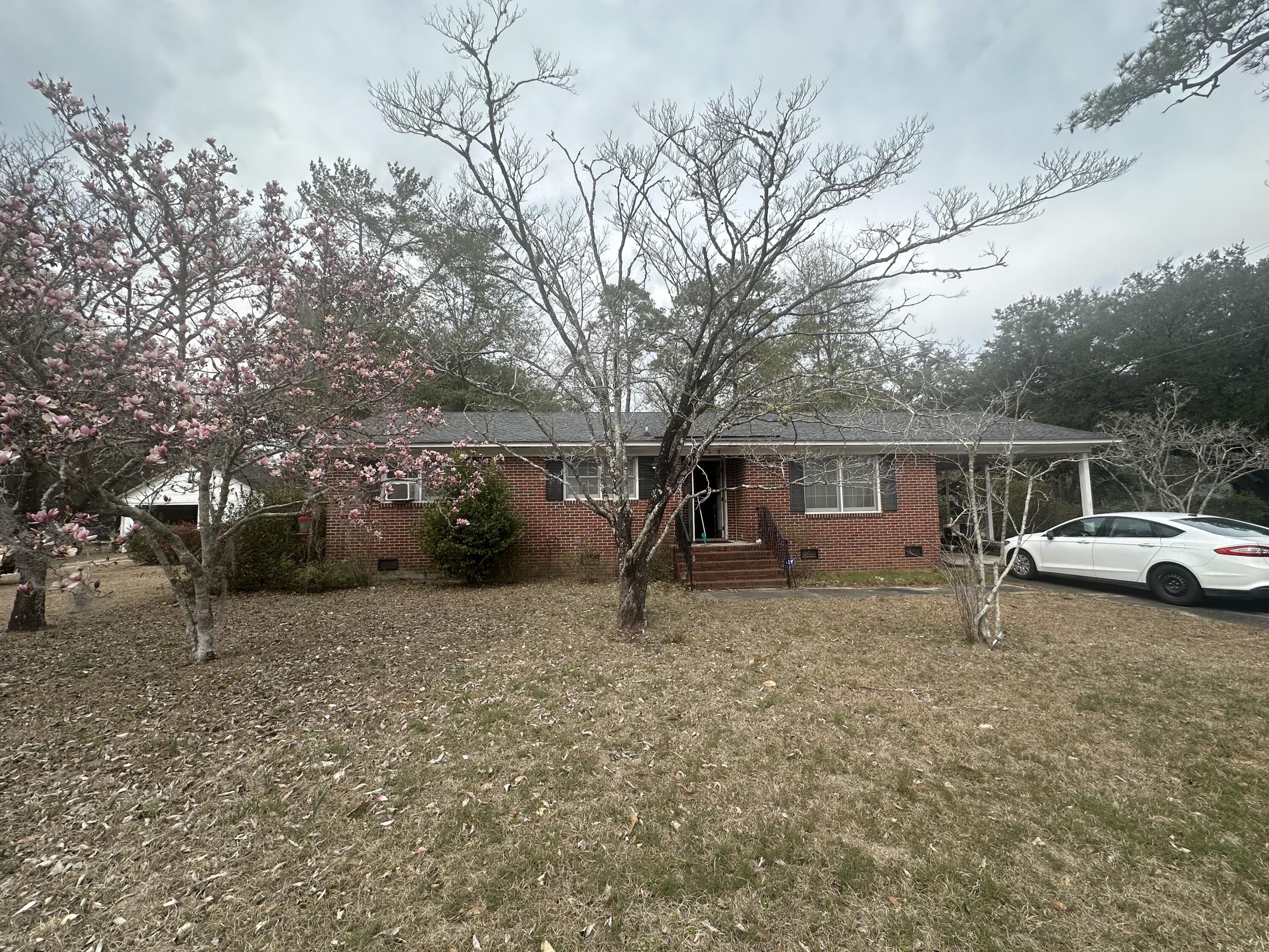 602 Klein Street
