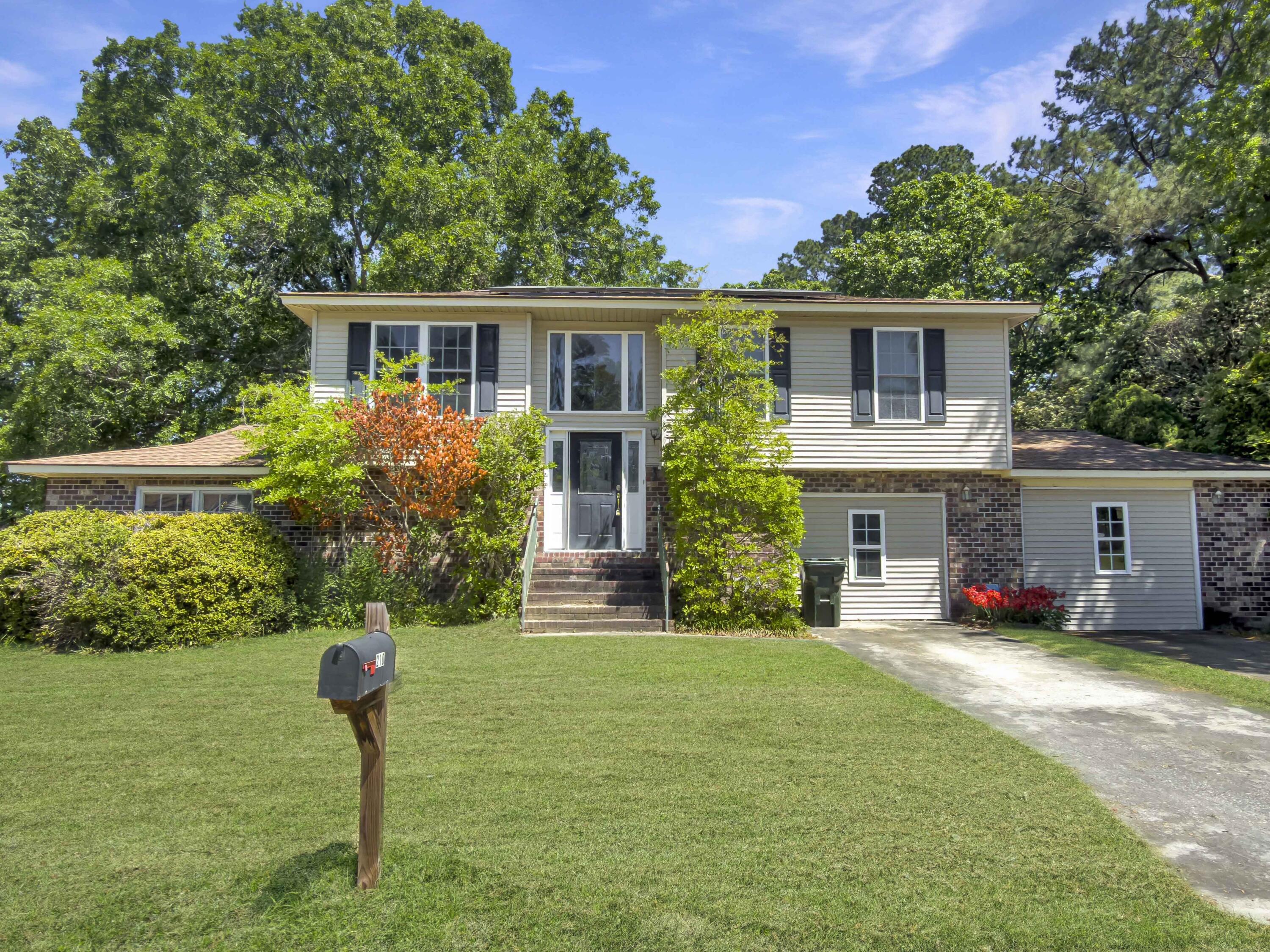 210 Kent Court