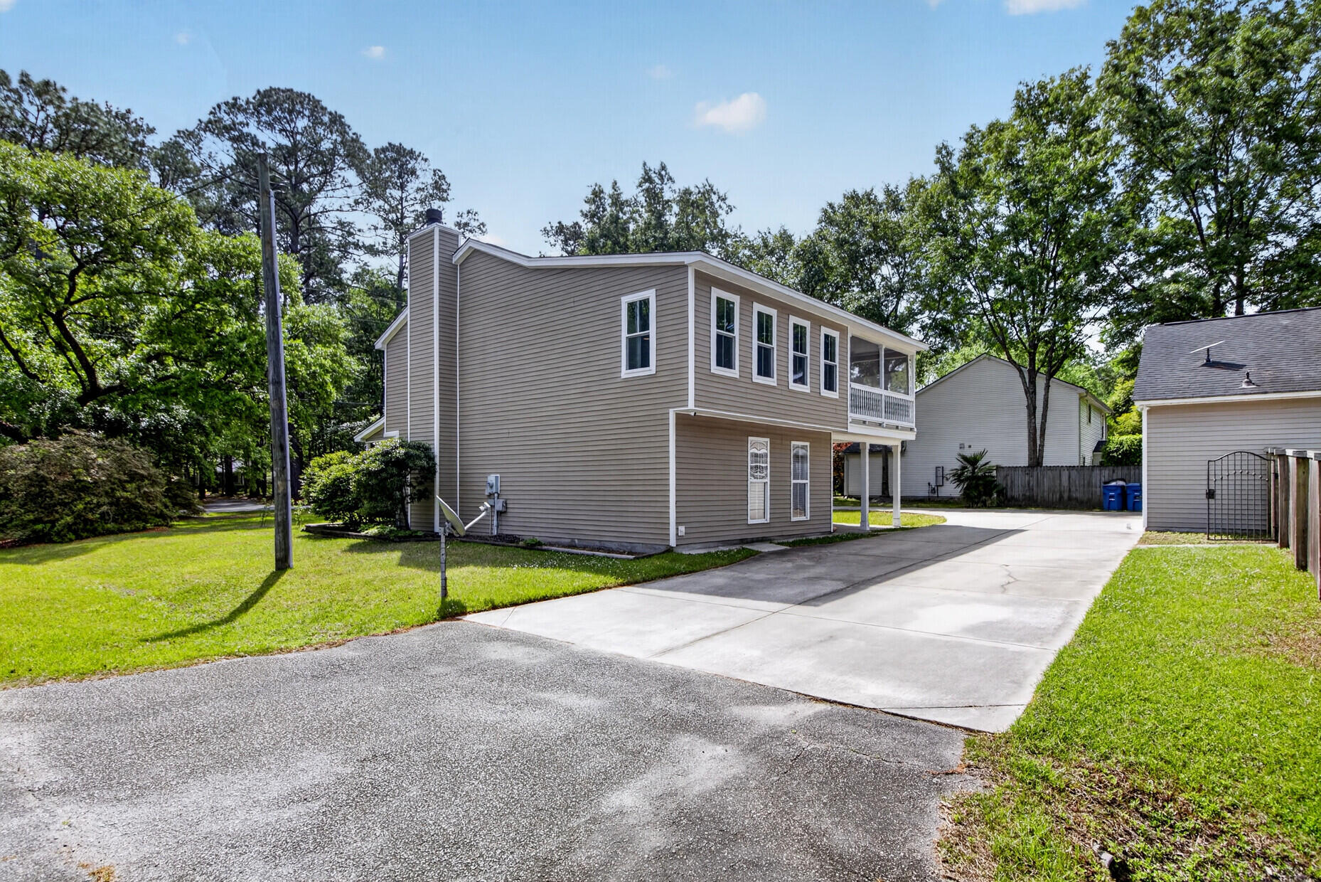 105 Cantering Hills Lane