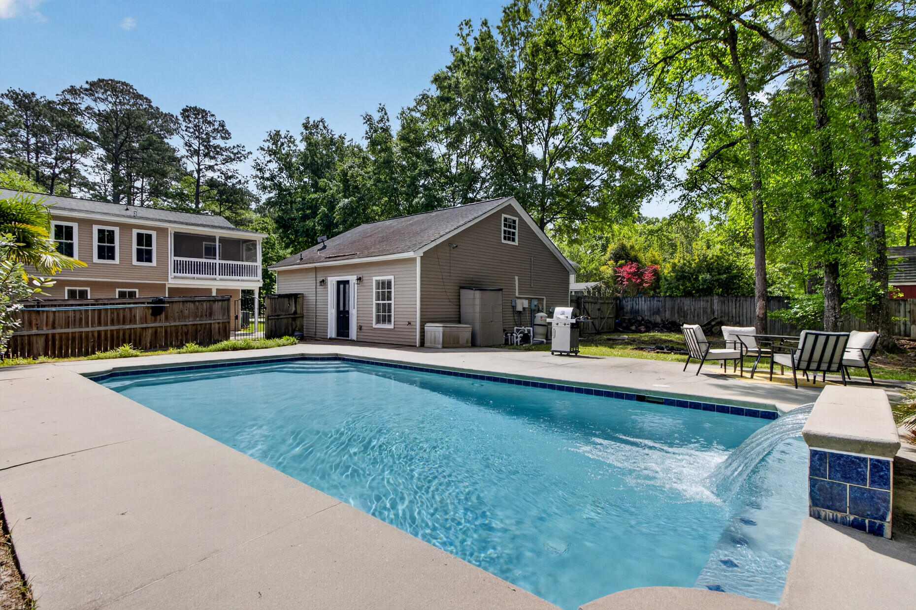 105 Cantering Hills Lane