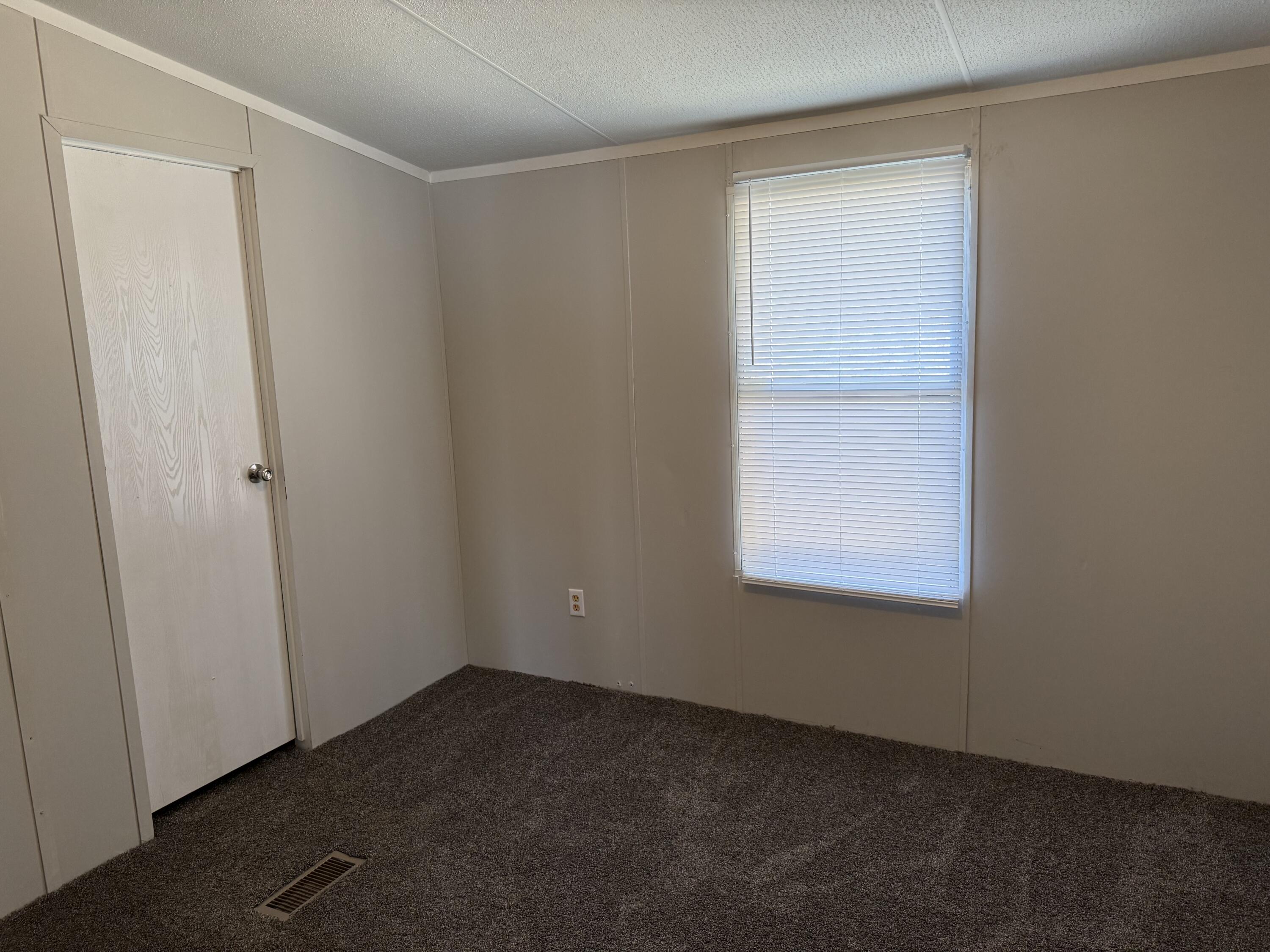 10685 Jefferies Highway